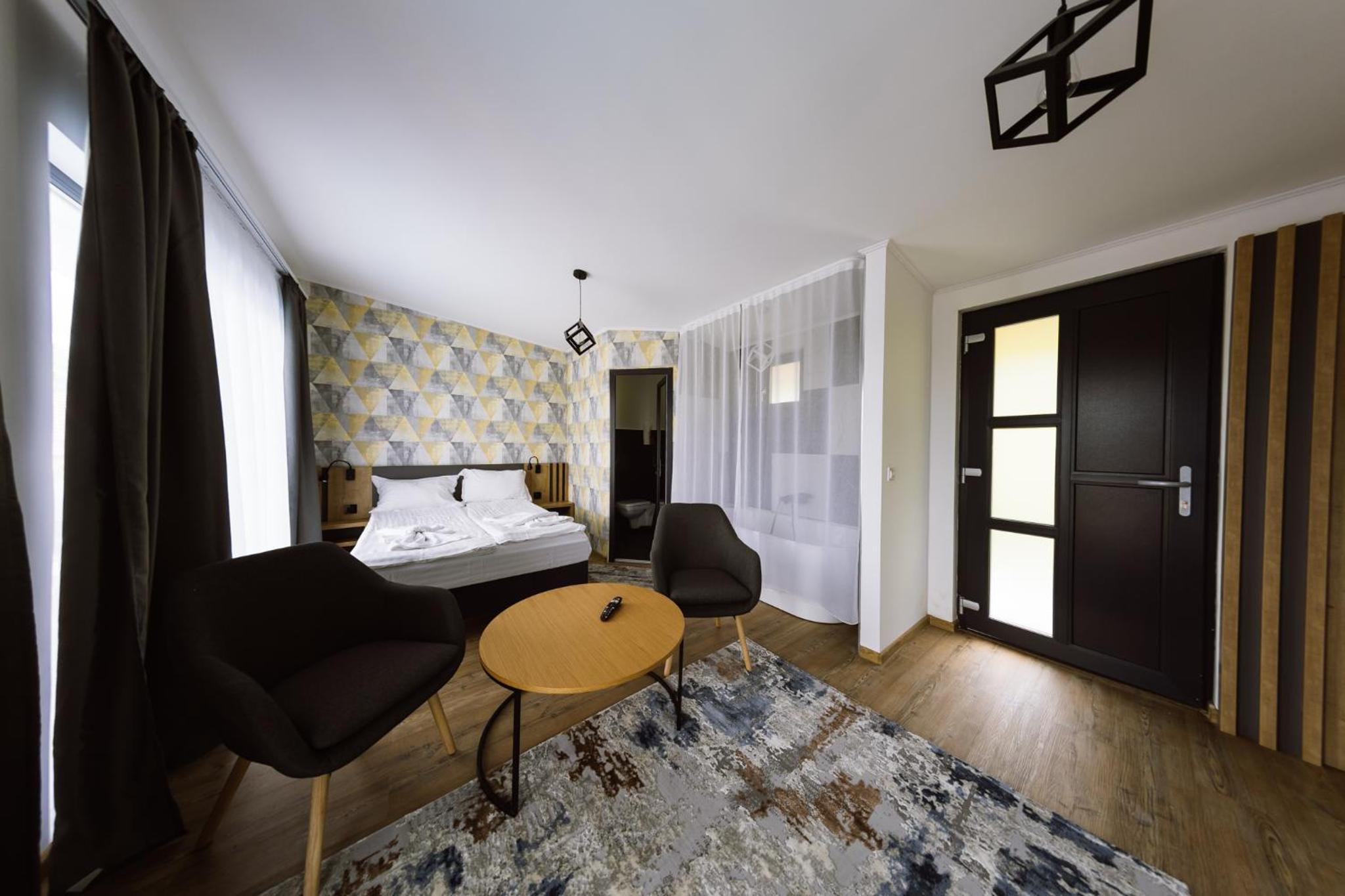 Suite with Pool View photo 1