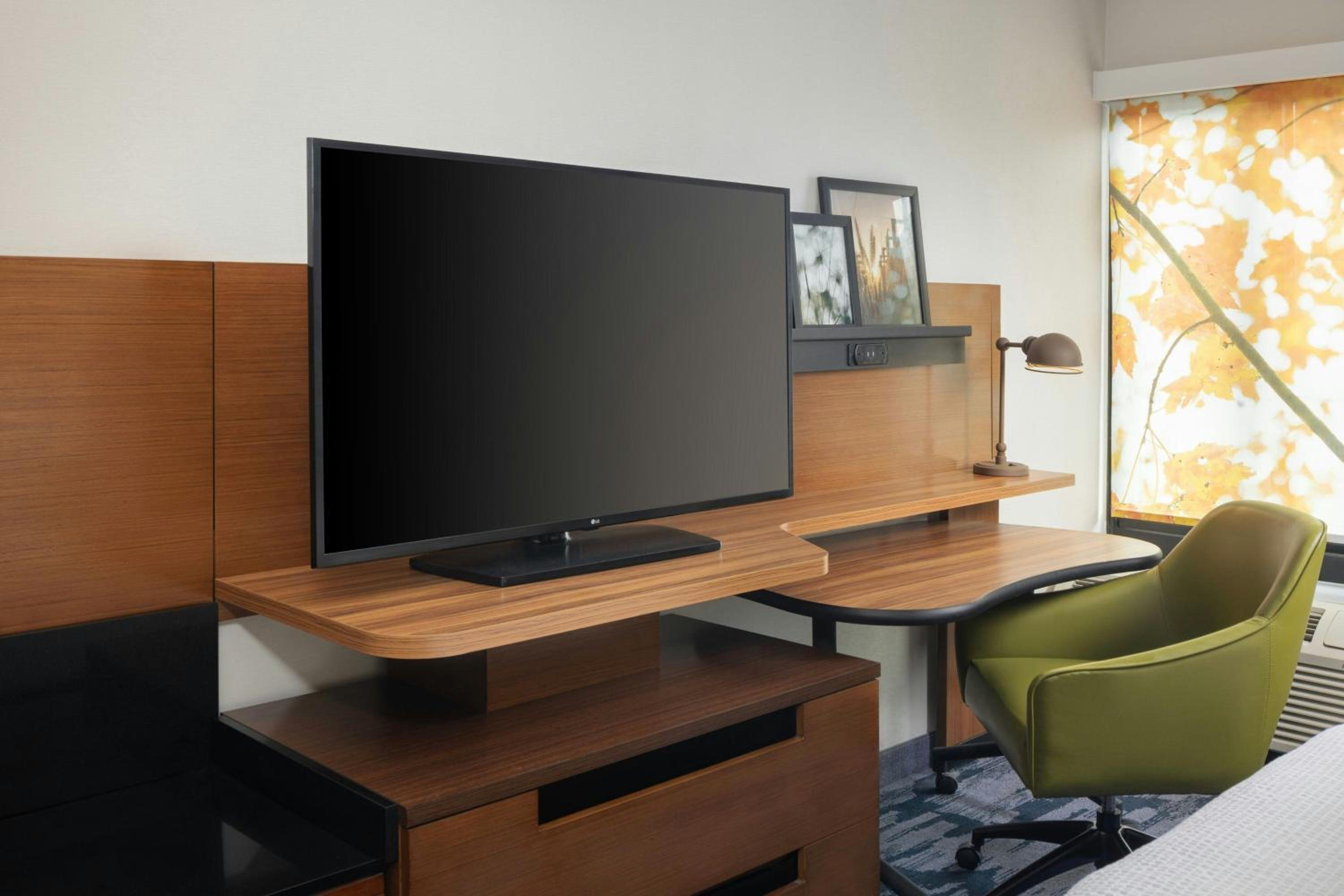 King Room - Hearing Accessible - Photo 4