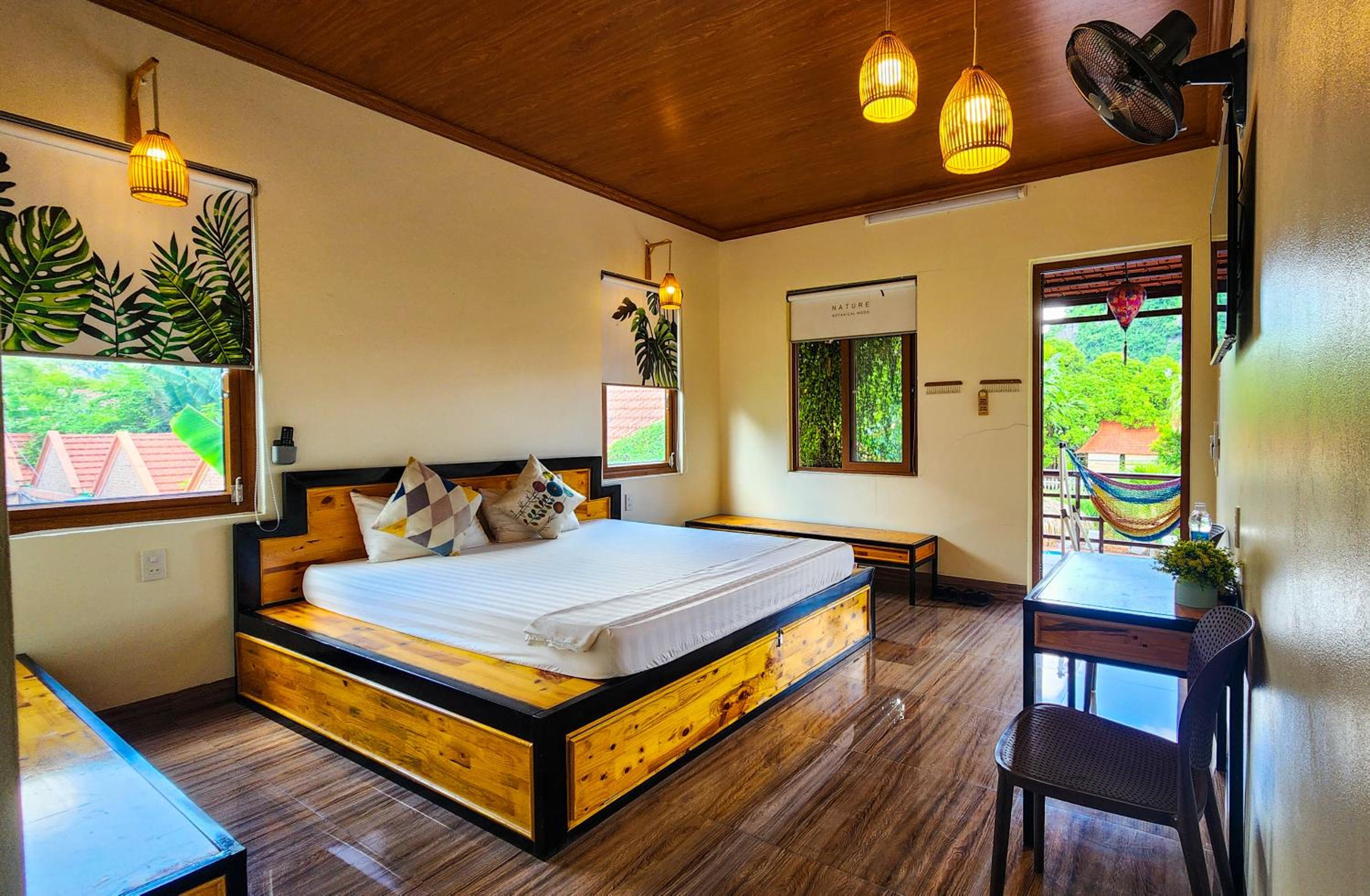 King Room with Mountain View - Photo 2
