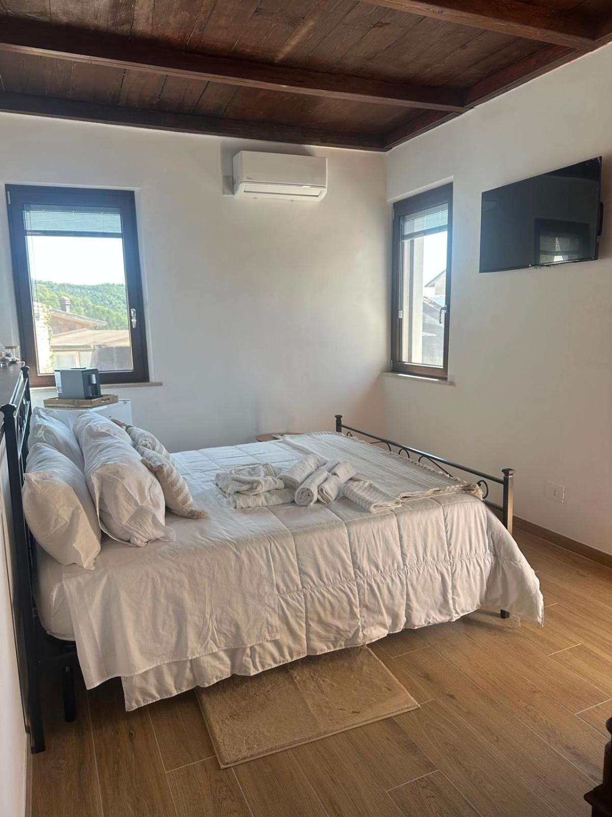 Double or Twin Room photo 3