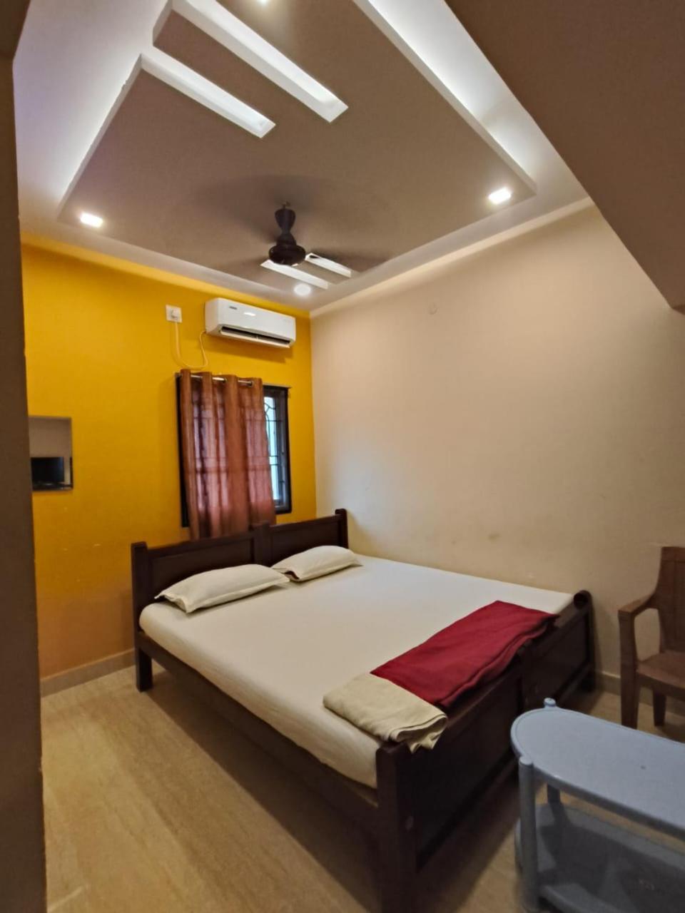 Double Room - Photo 5