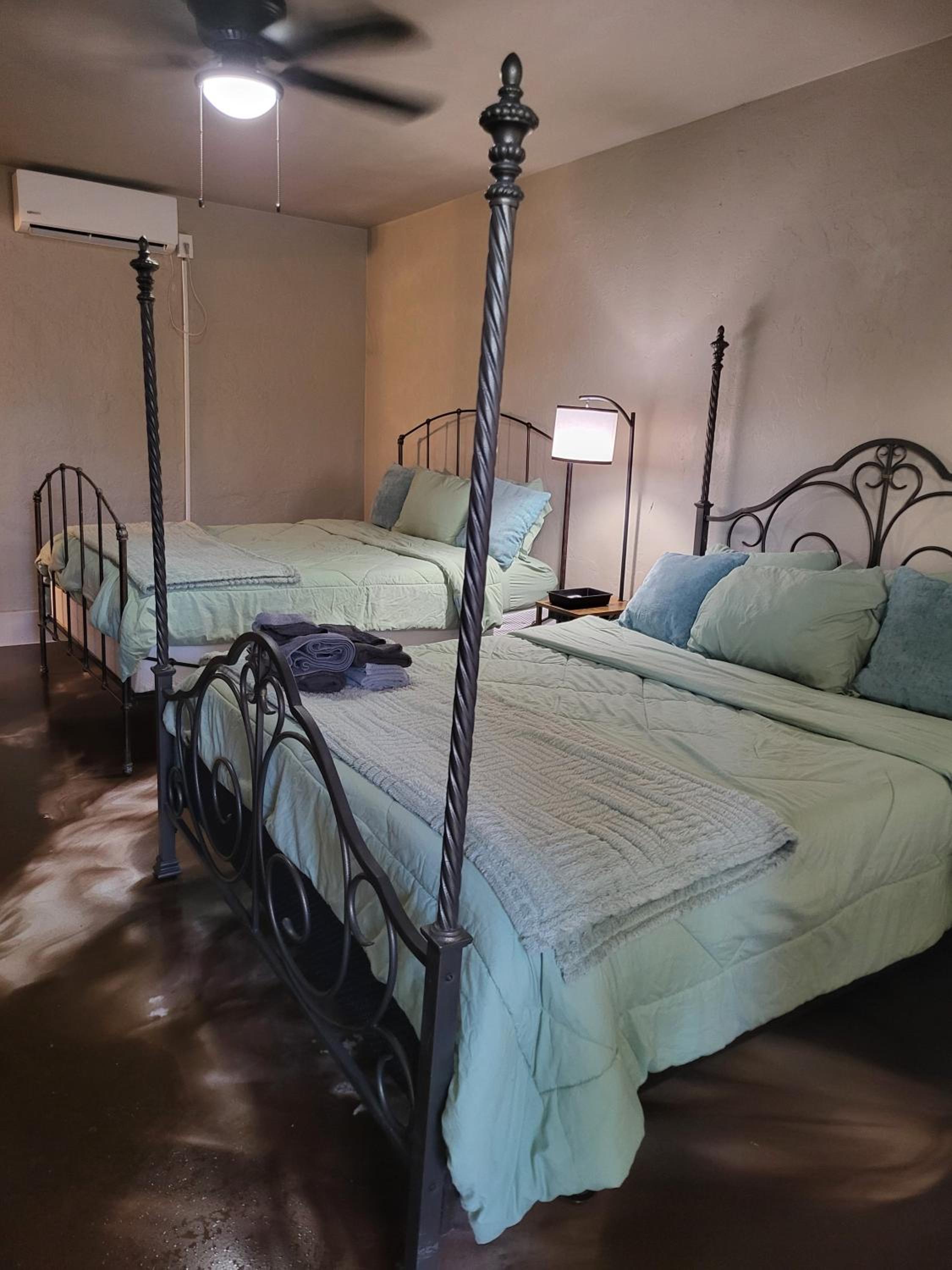Deluxe Queen Room with Two Queen Beds photo 2