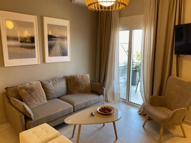 Two-Bedroom Deluxe Apartment photo 2