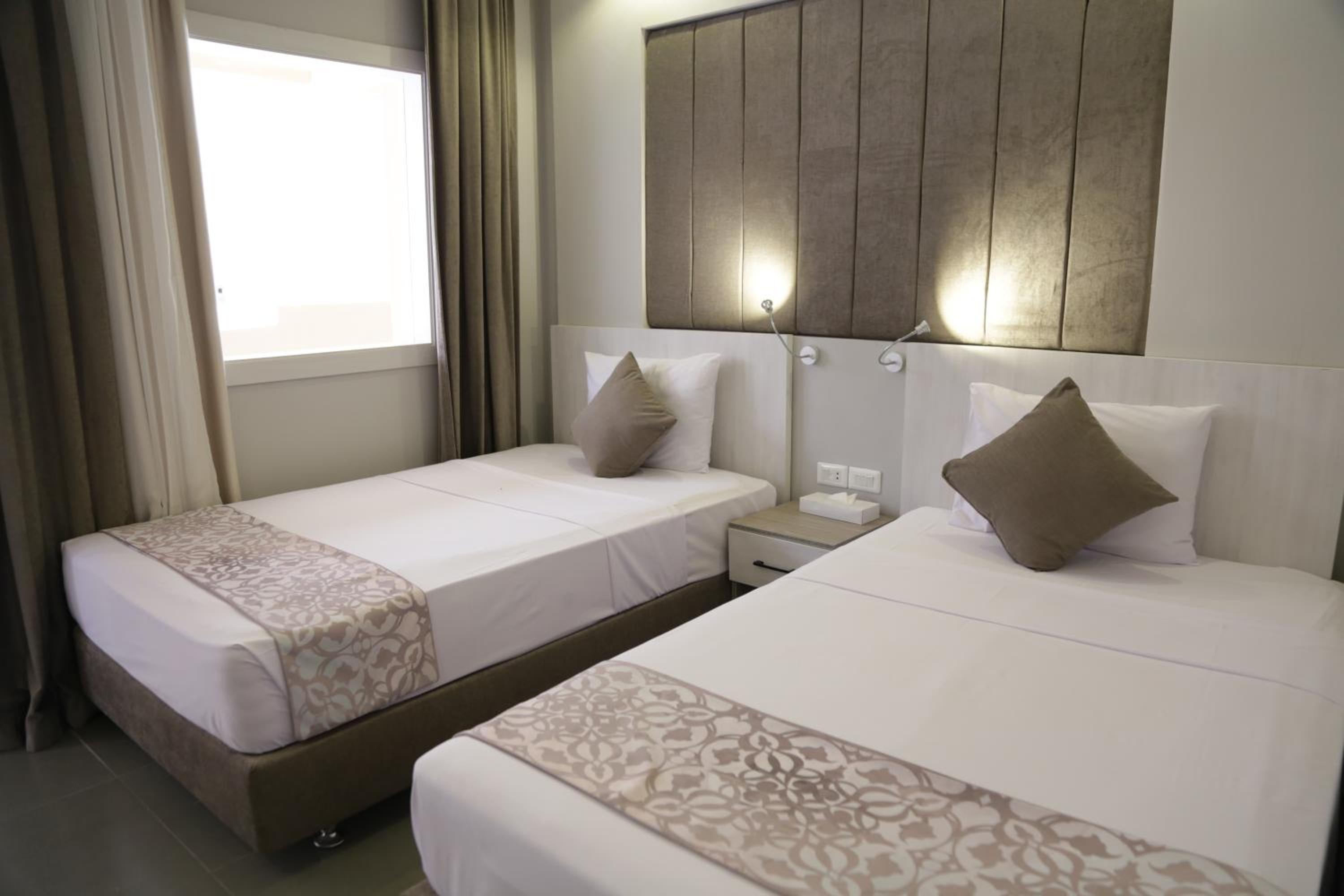 Deluxe Family Suite photo 2