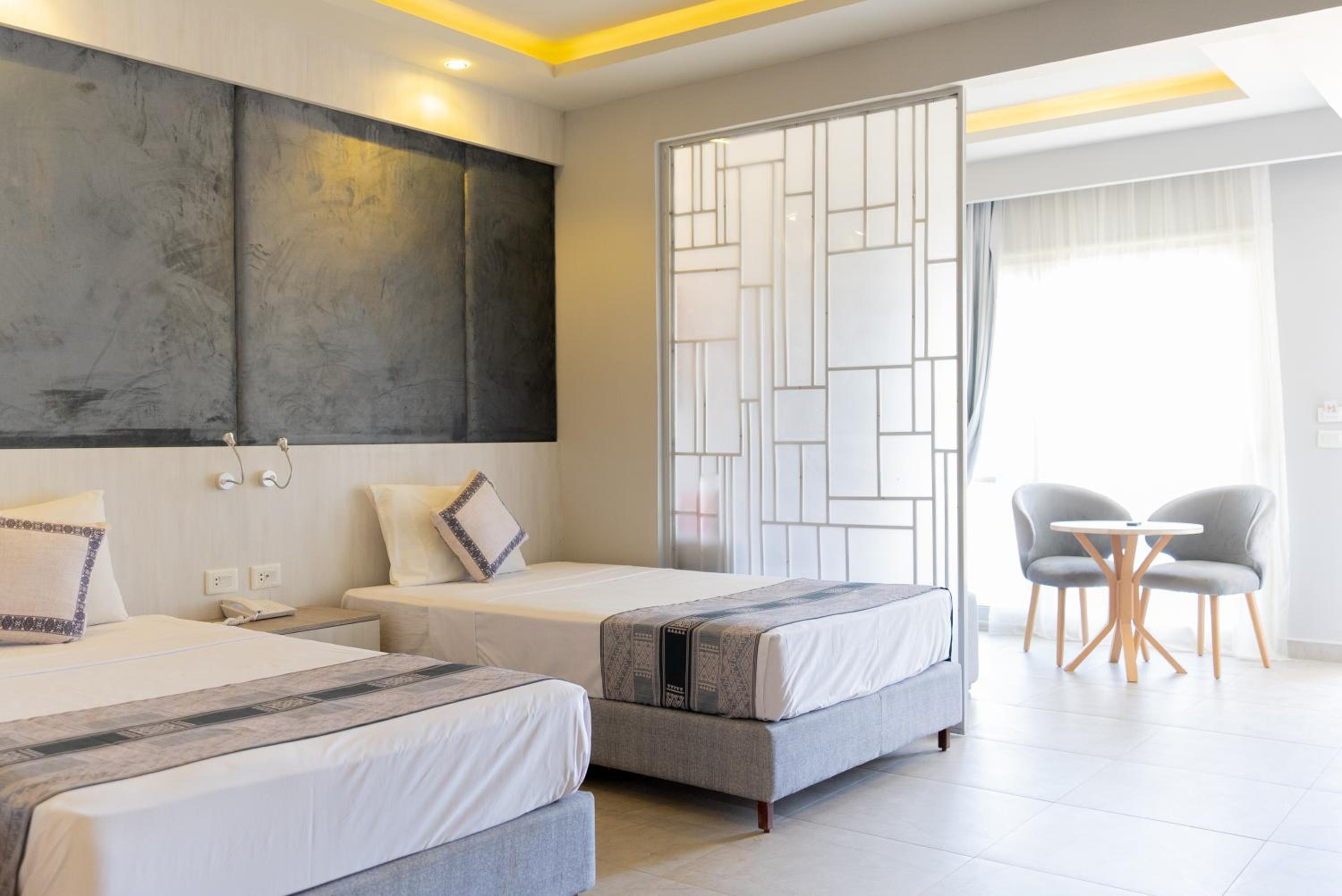 Junior Suite with Garden View photo 2