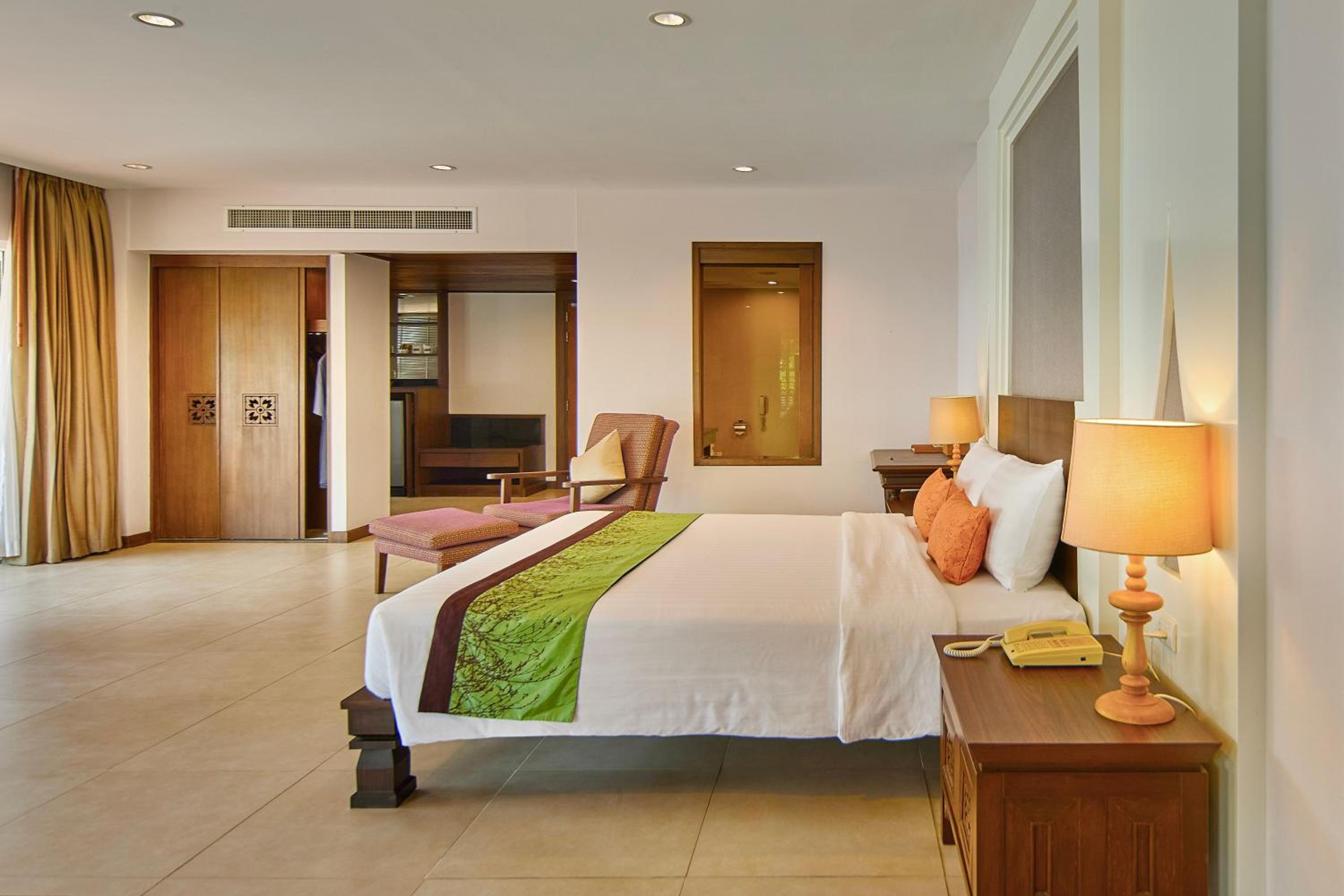 Beachfront Suite