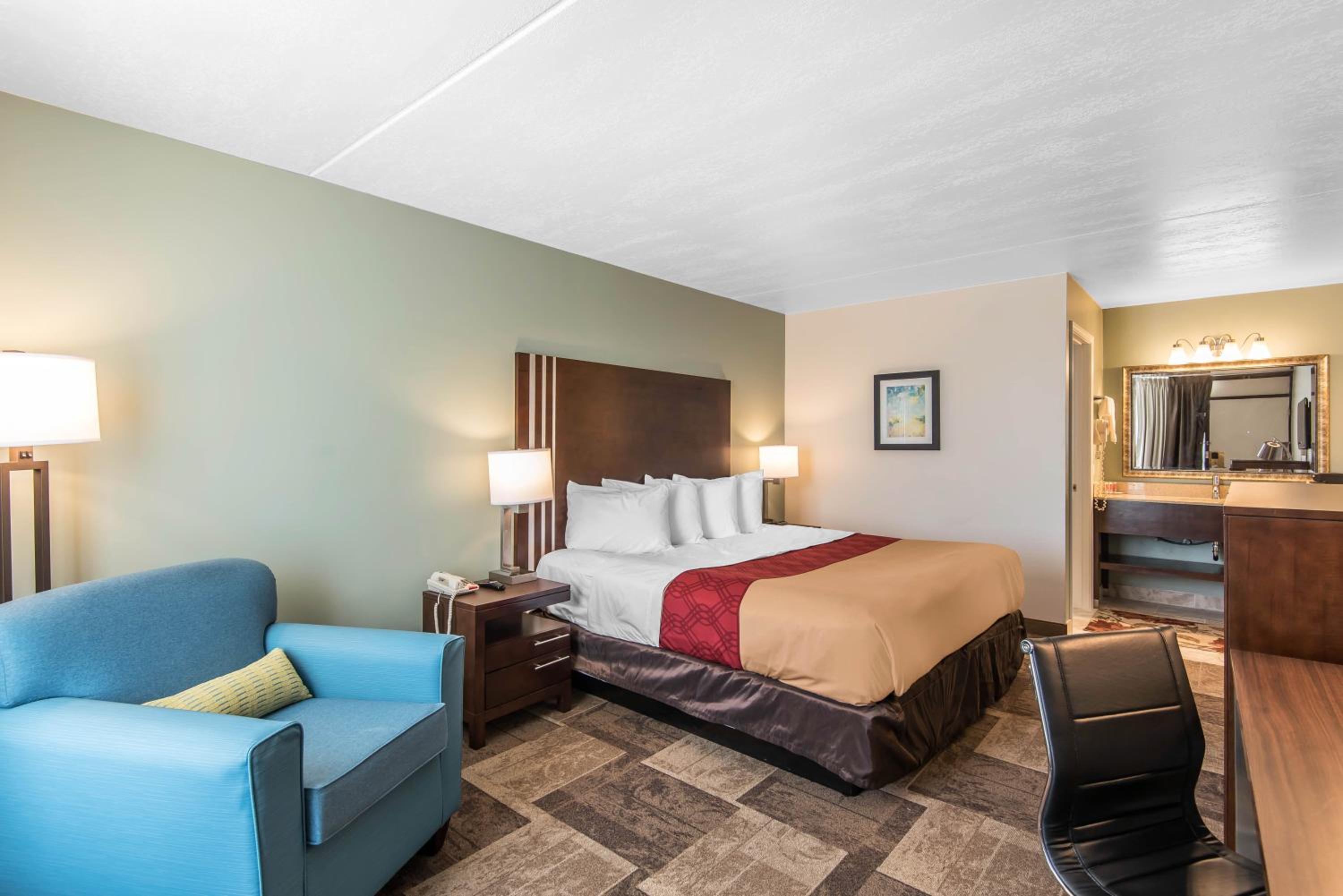 King Room - Accessible/Non-Smoking - Photo 2