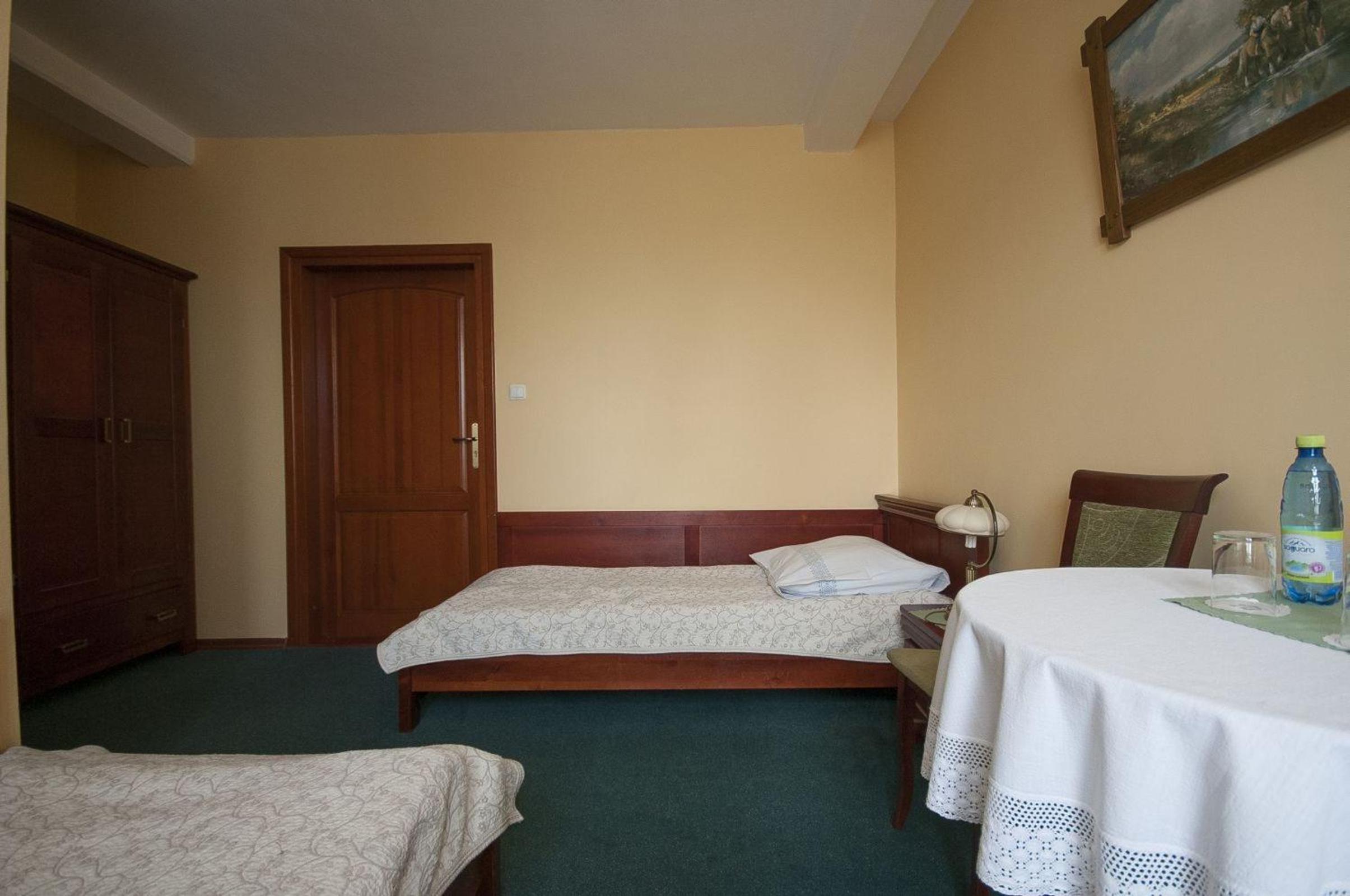 Standard Twin Room photo 2