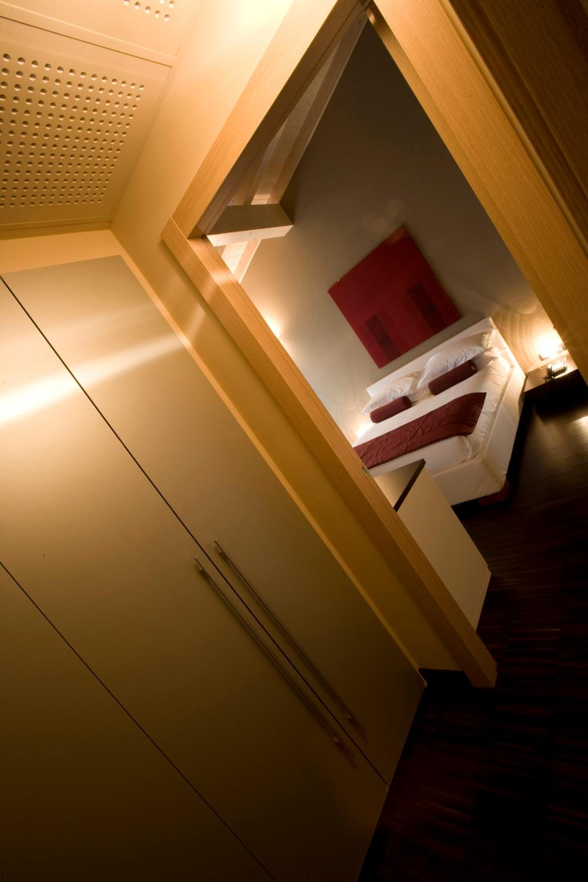 Double Room - Photo 11