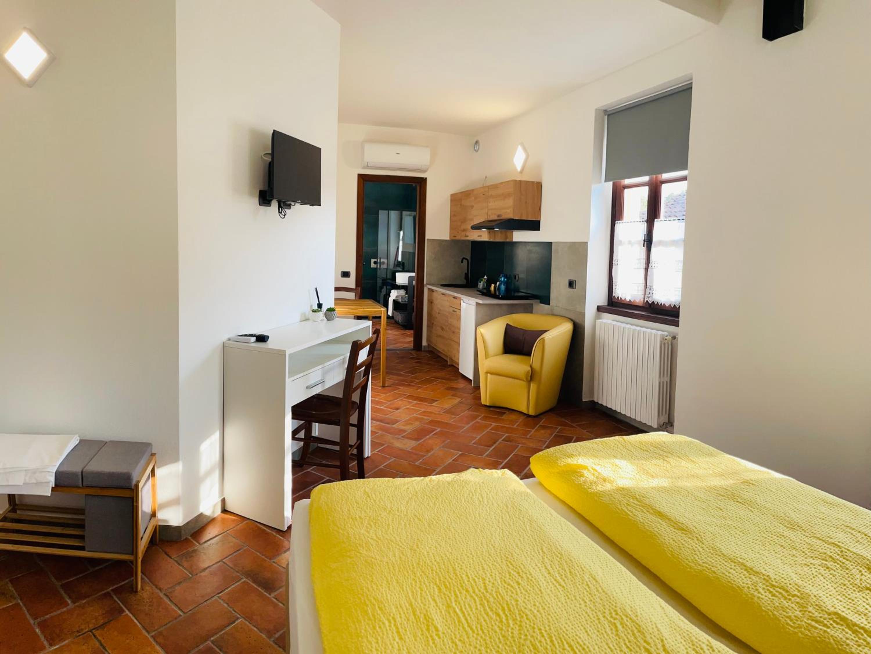 Studio Apartment