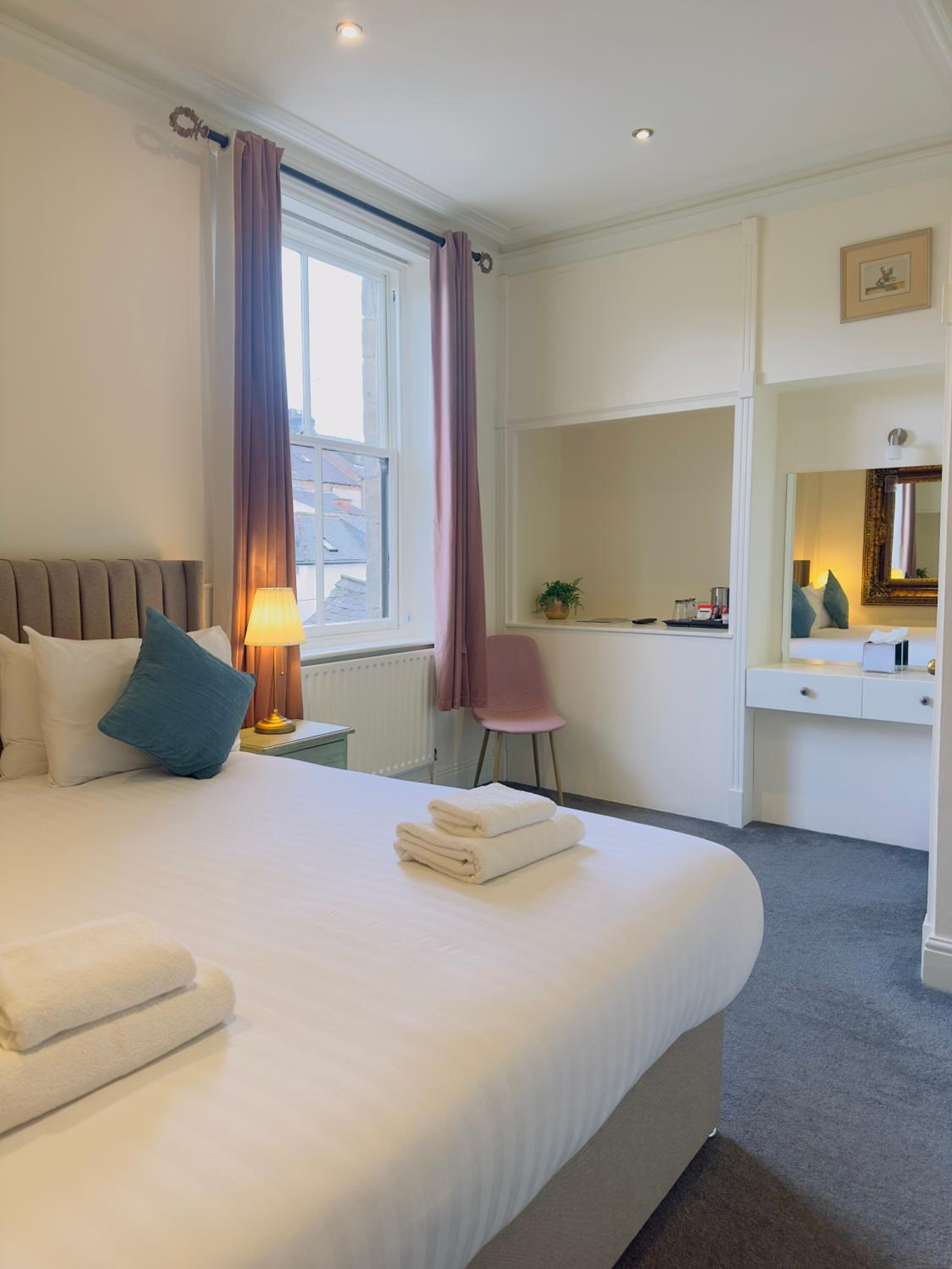 Superior King Room