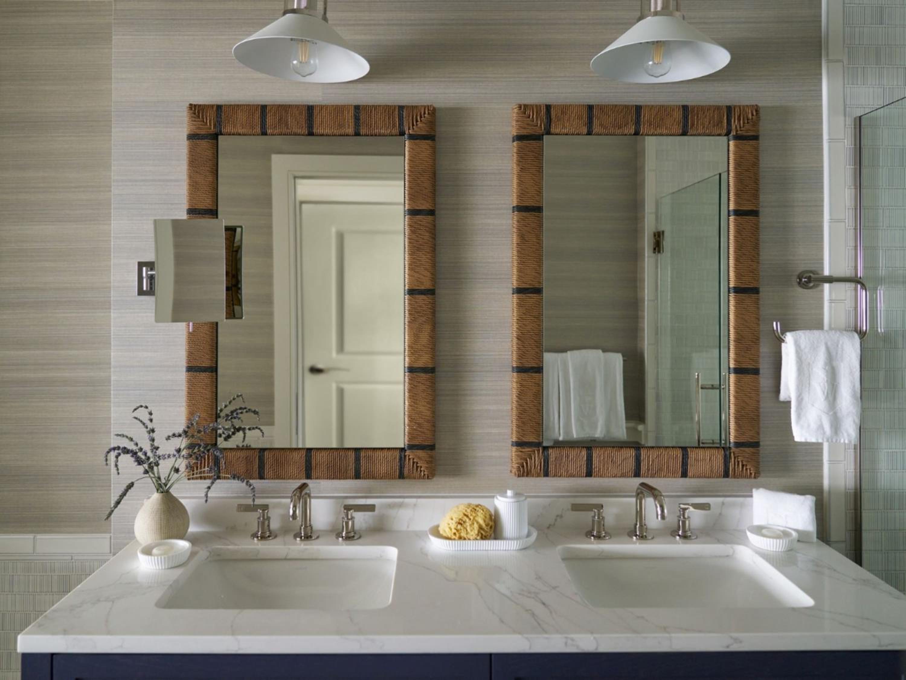 Signature Jr Suite
