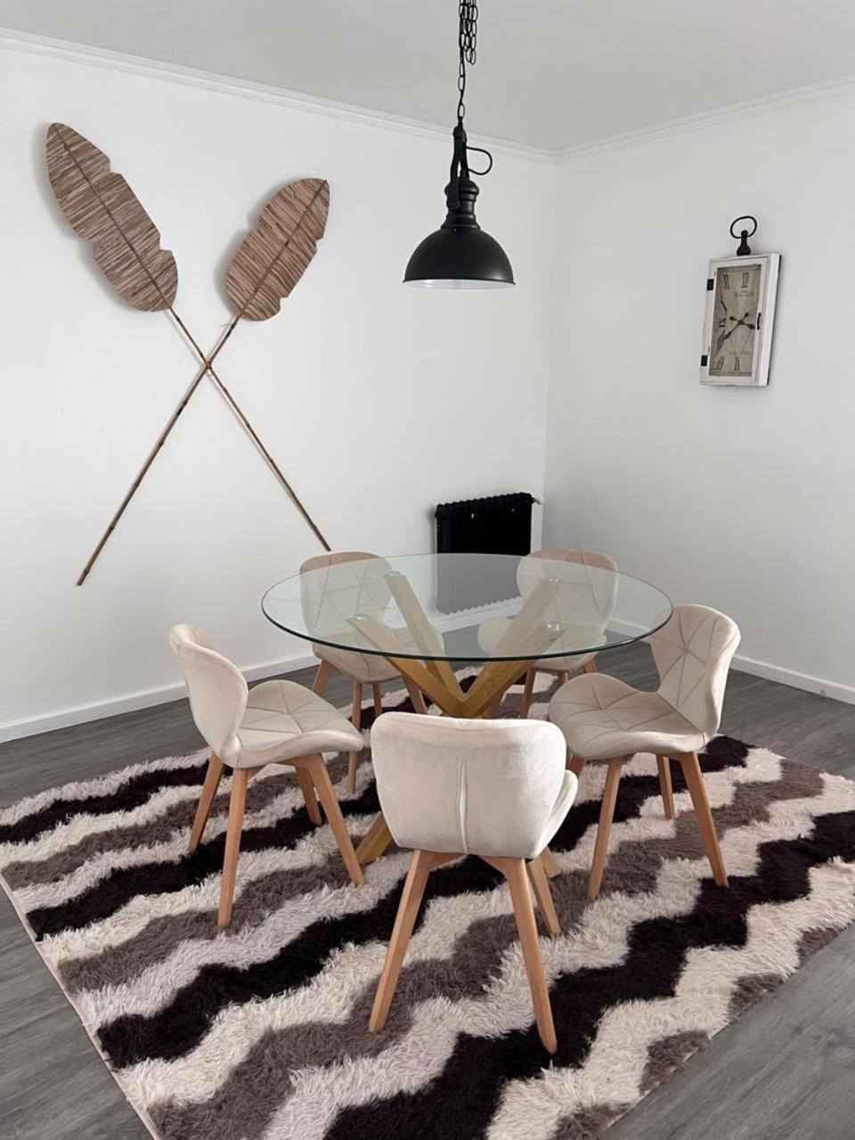 Classic Apartment photo 2