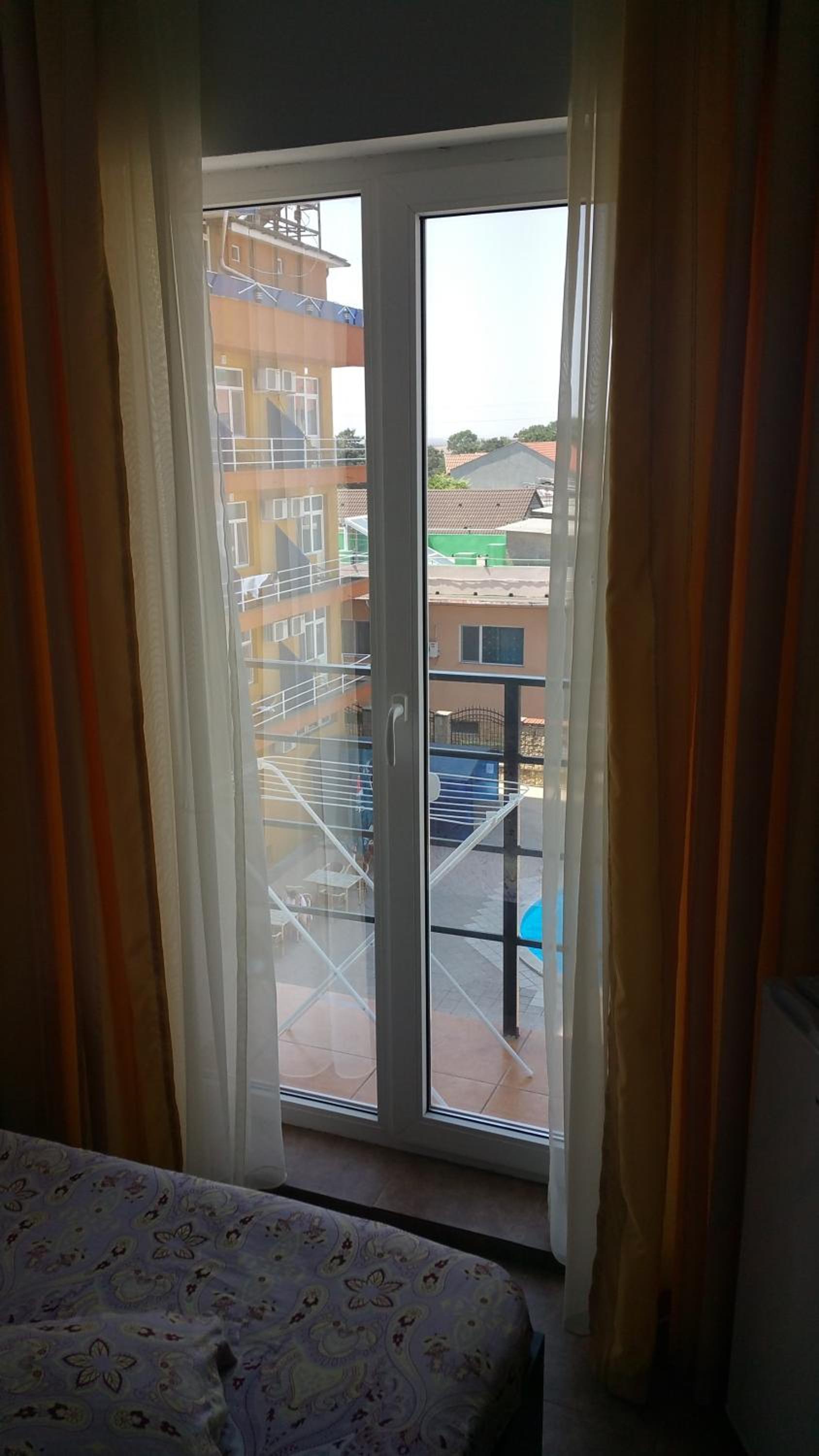Small Double Room - Photo 3