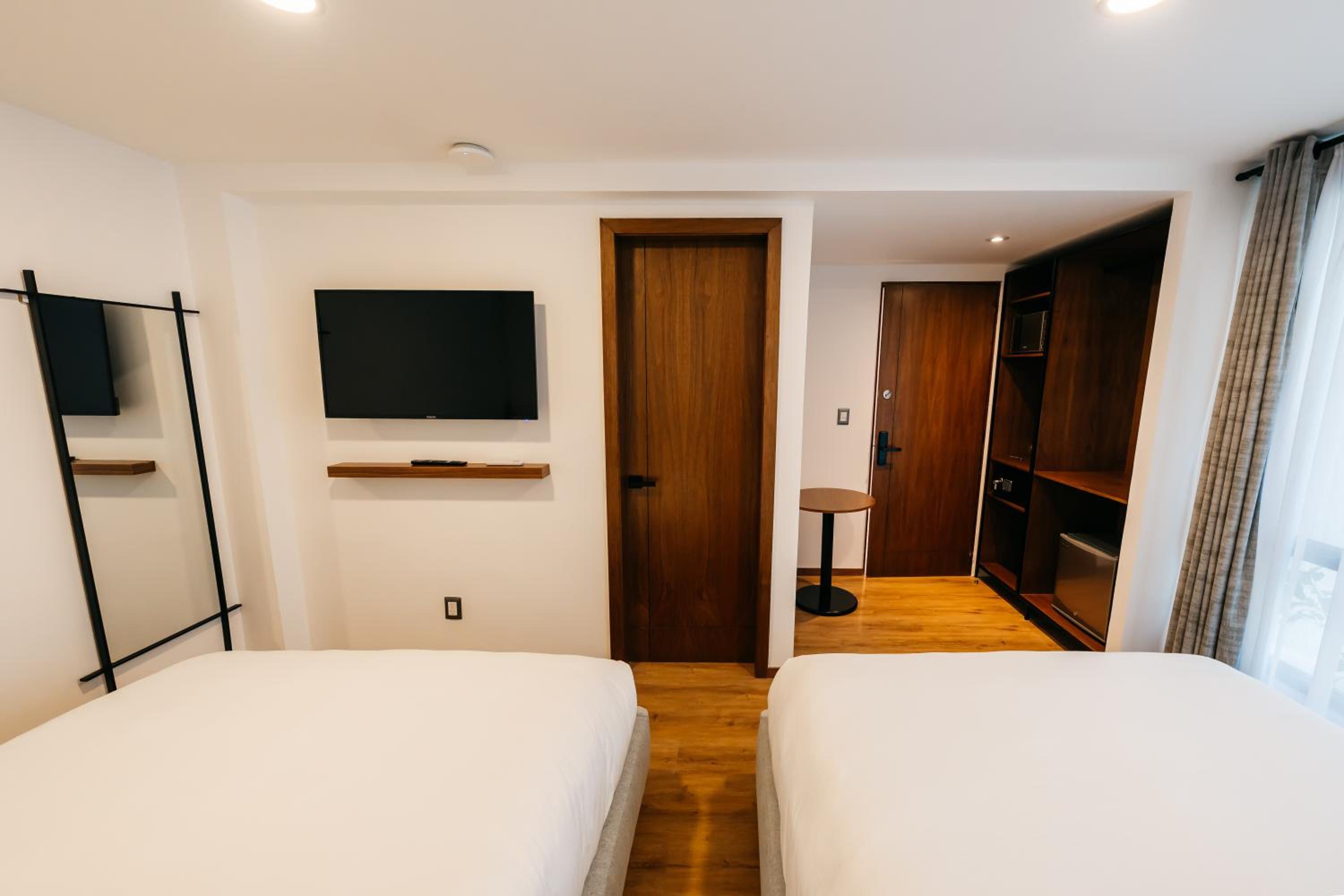 Deluxe Double Room photo 3