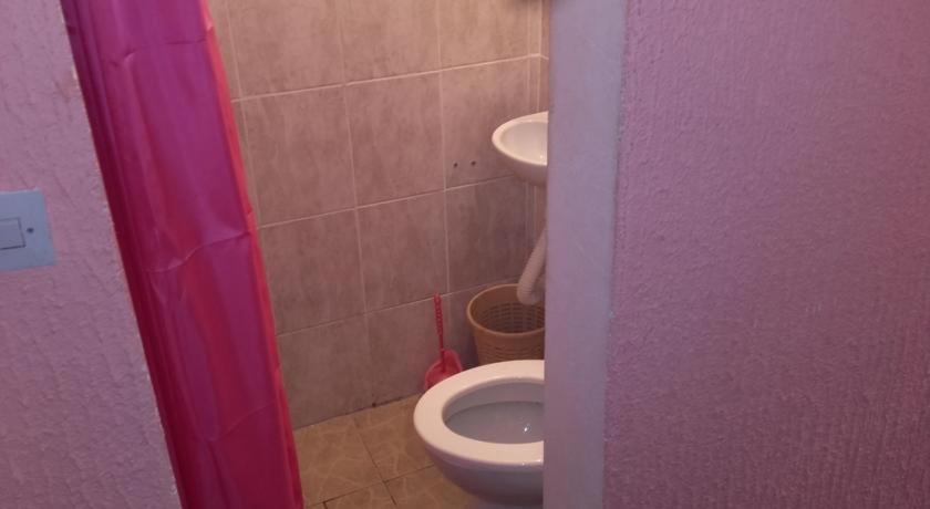 Budget Twin Room photo 2