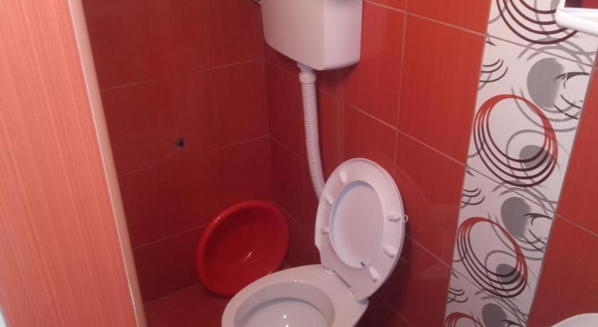 Quadruple Room with Private Bathroom photo 3