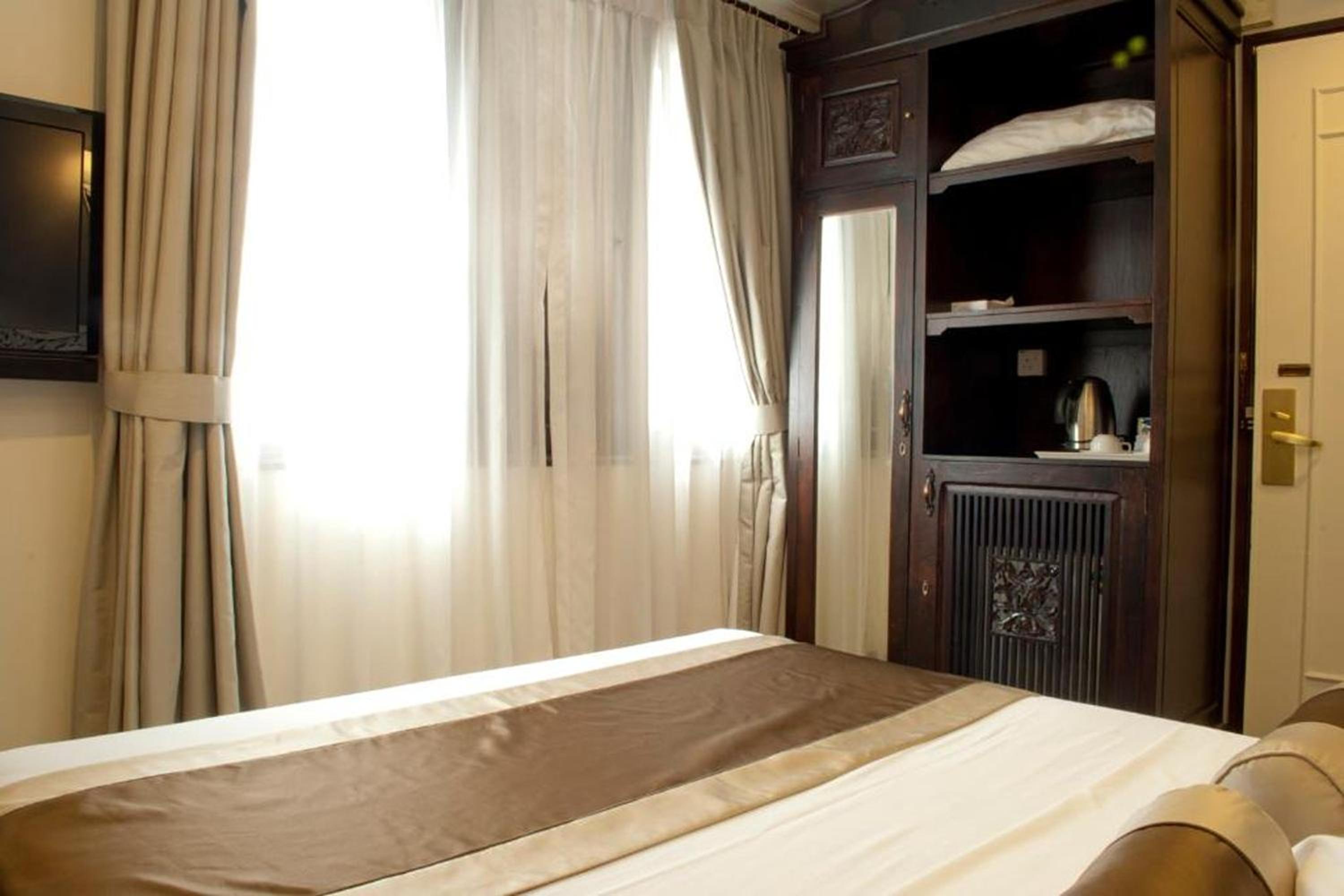 Deluxe Double Room photo 2