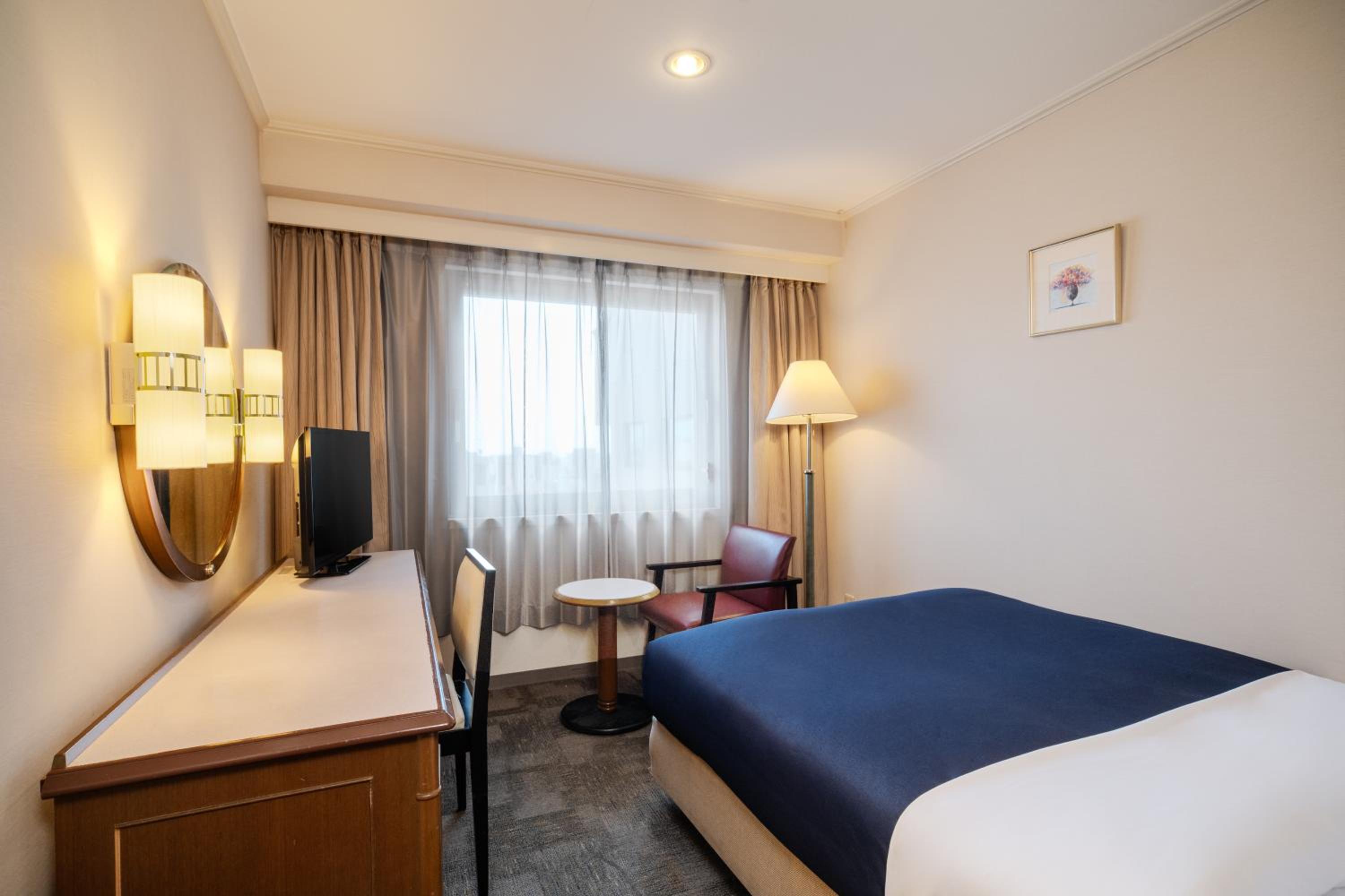 Standard Double Room - Non-Smoking - House Keeping is Optional with Additional Cost - Photo 2