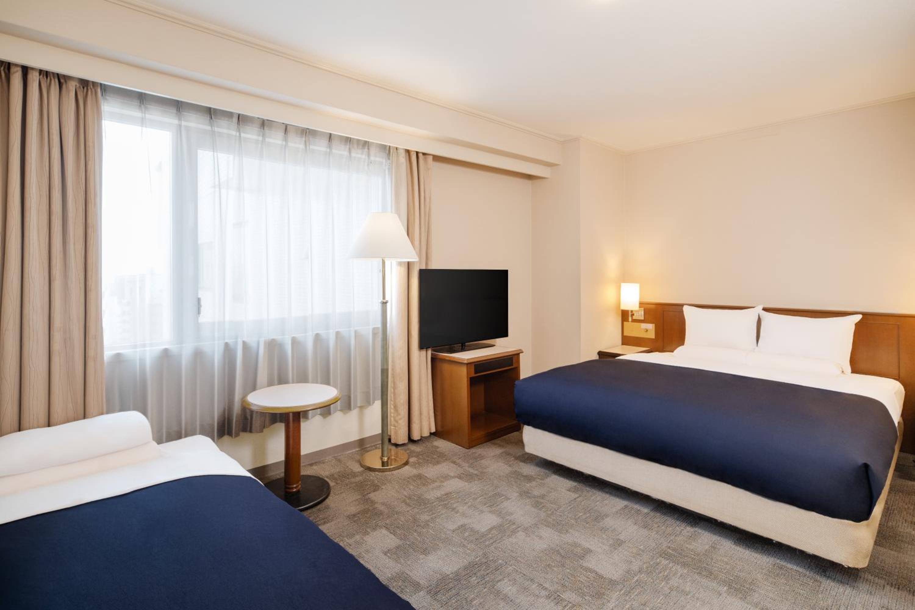 Superior Queen Room - Non-Smoking - House Keeping is Optional with Additional Cost - Photo 2