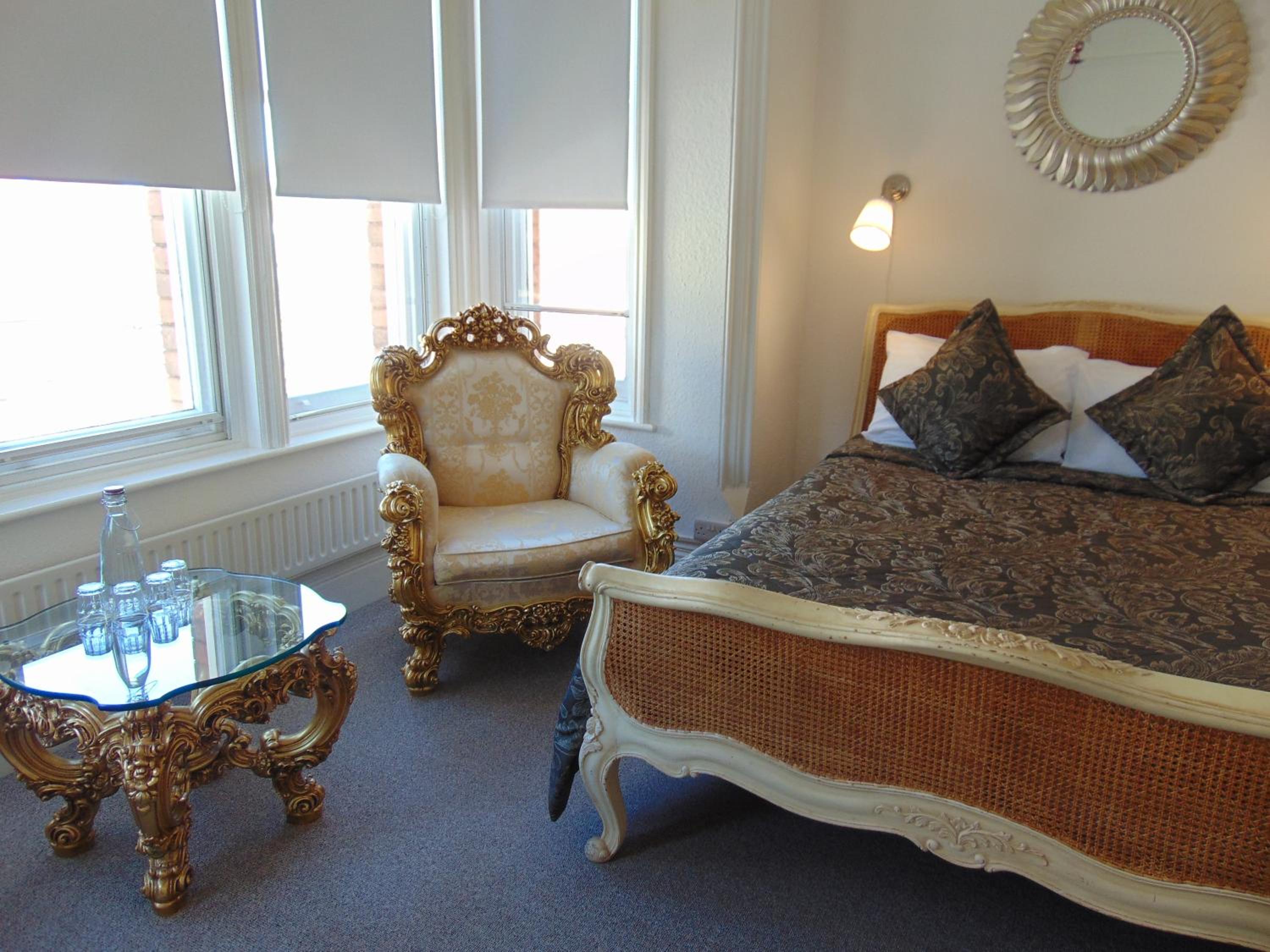 Superior Family Room (4 People) - Photo 4