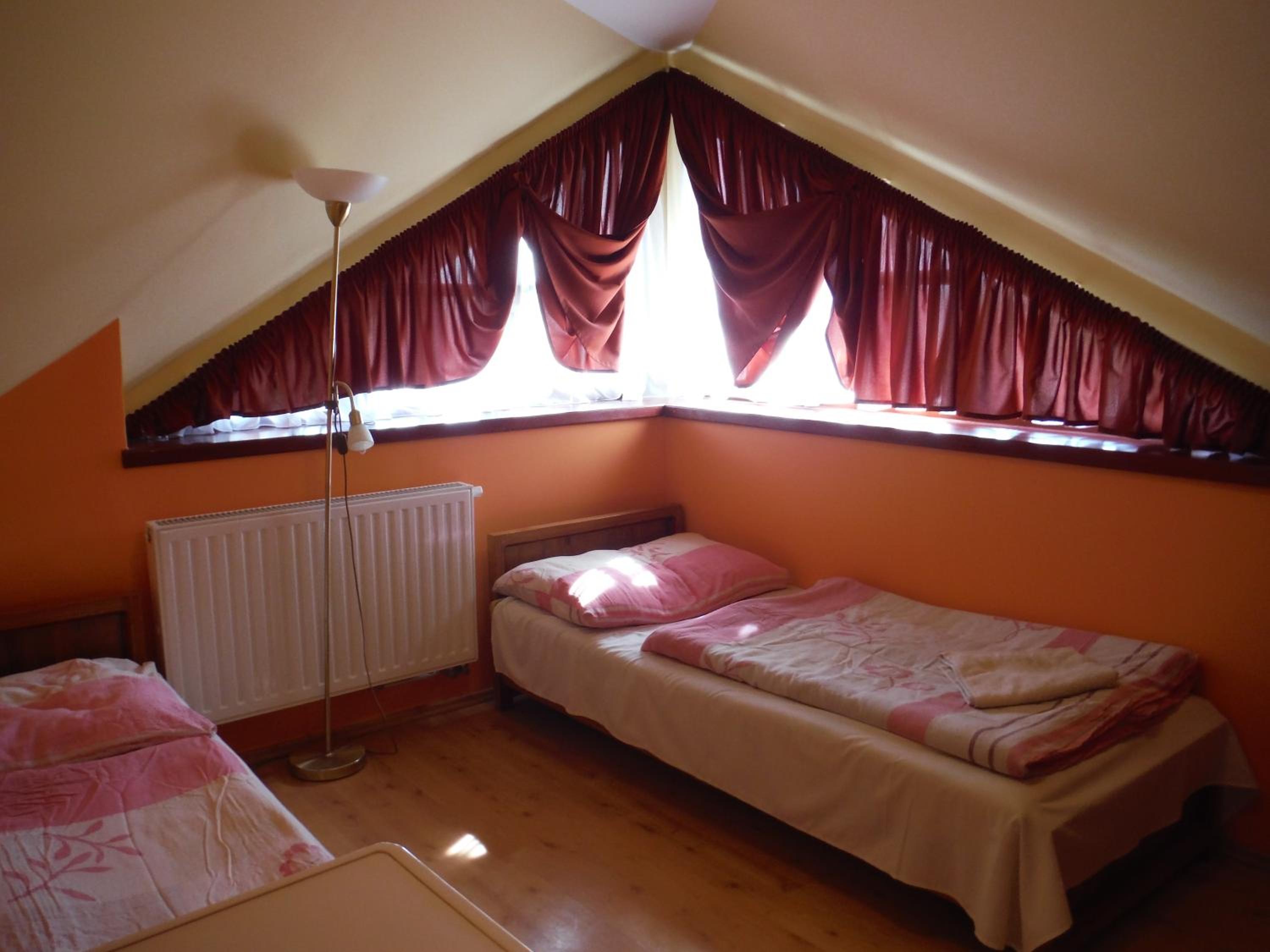 Double Room - Photo 7