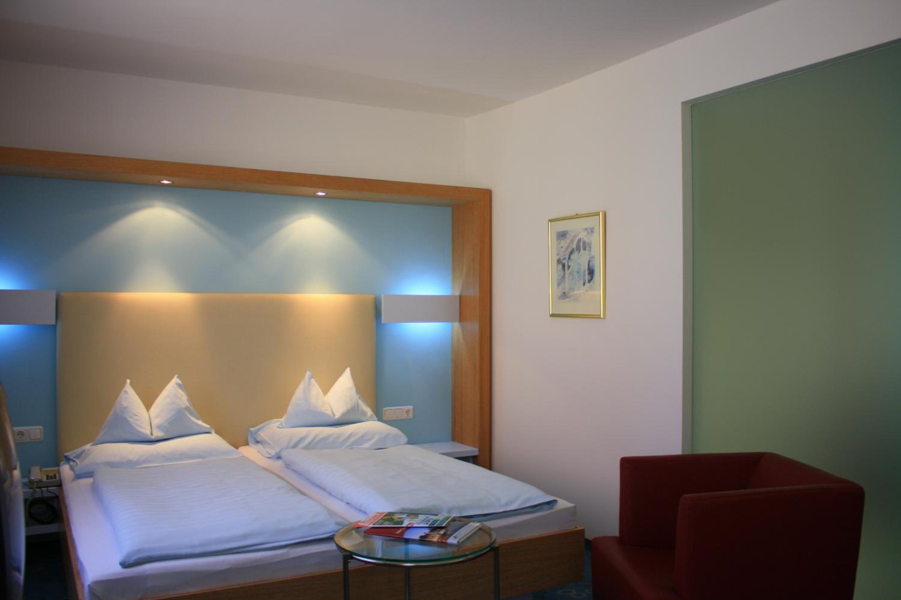 Standard Triple Room - Photo 2