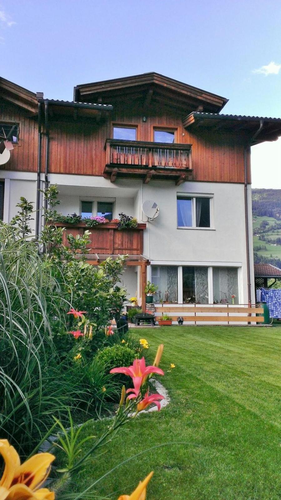 Apartment with Mountain View photo 2