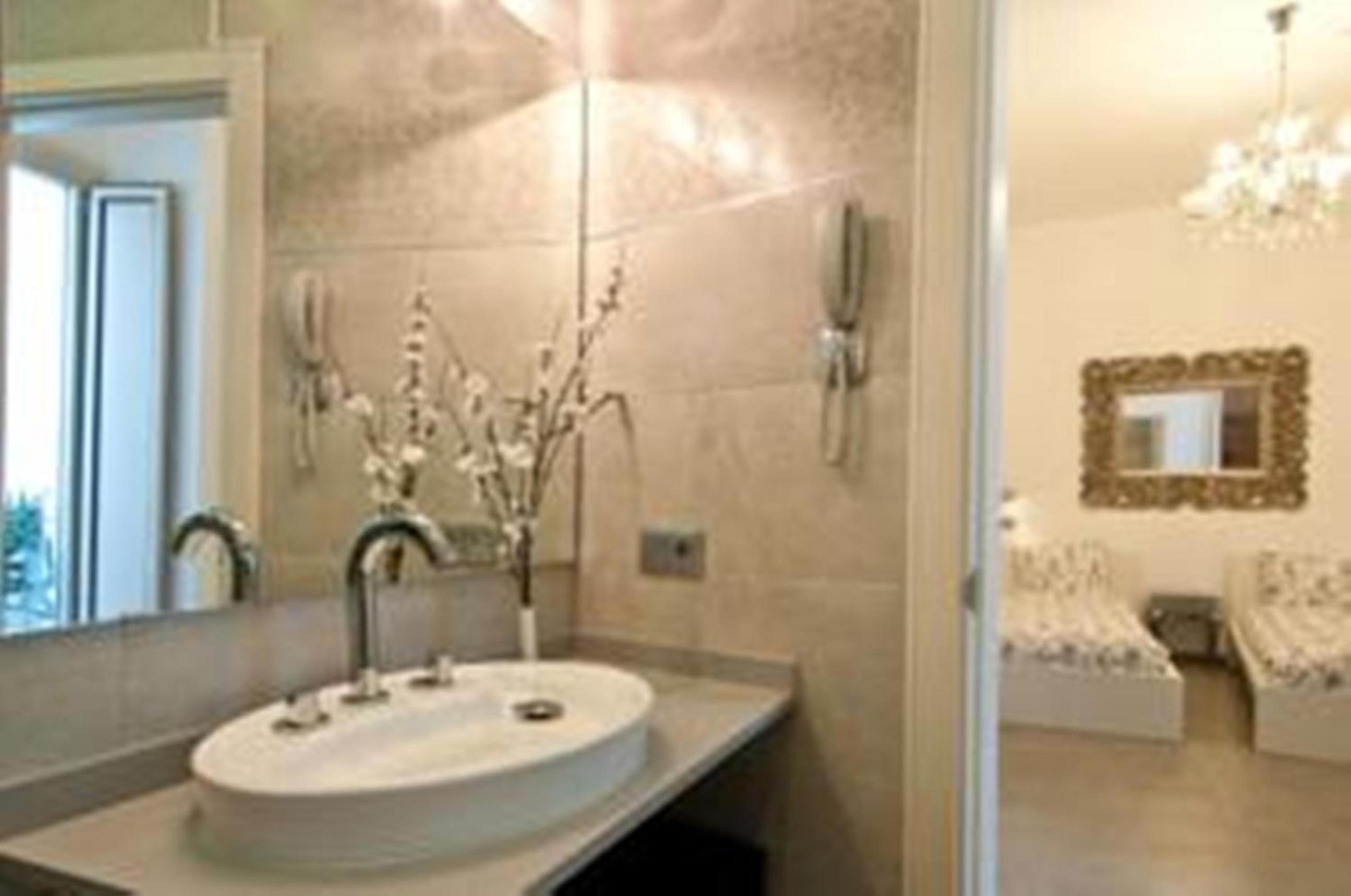 Twin Room - Photo 2
