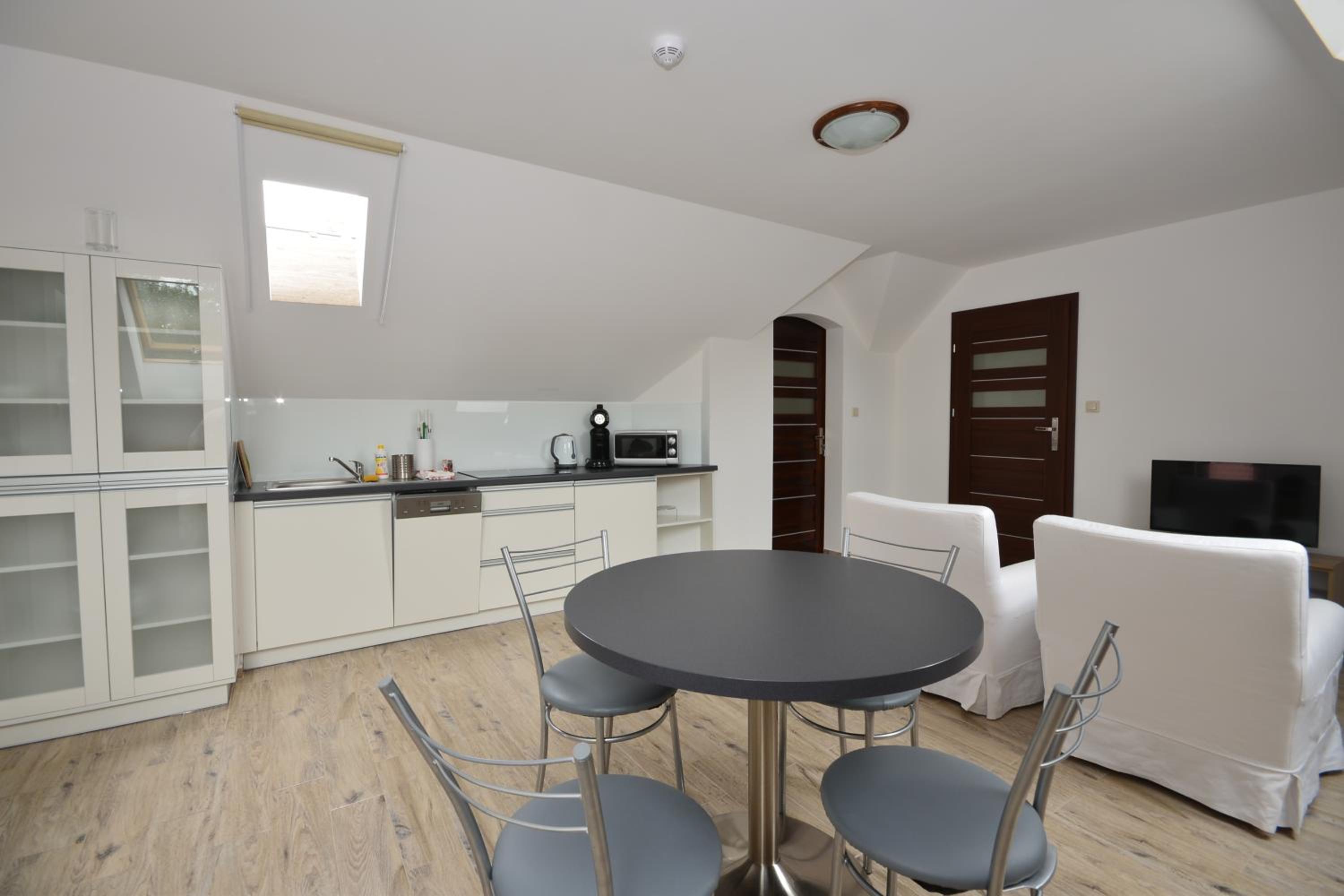 Penthouse Apartment - Photo 15