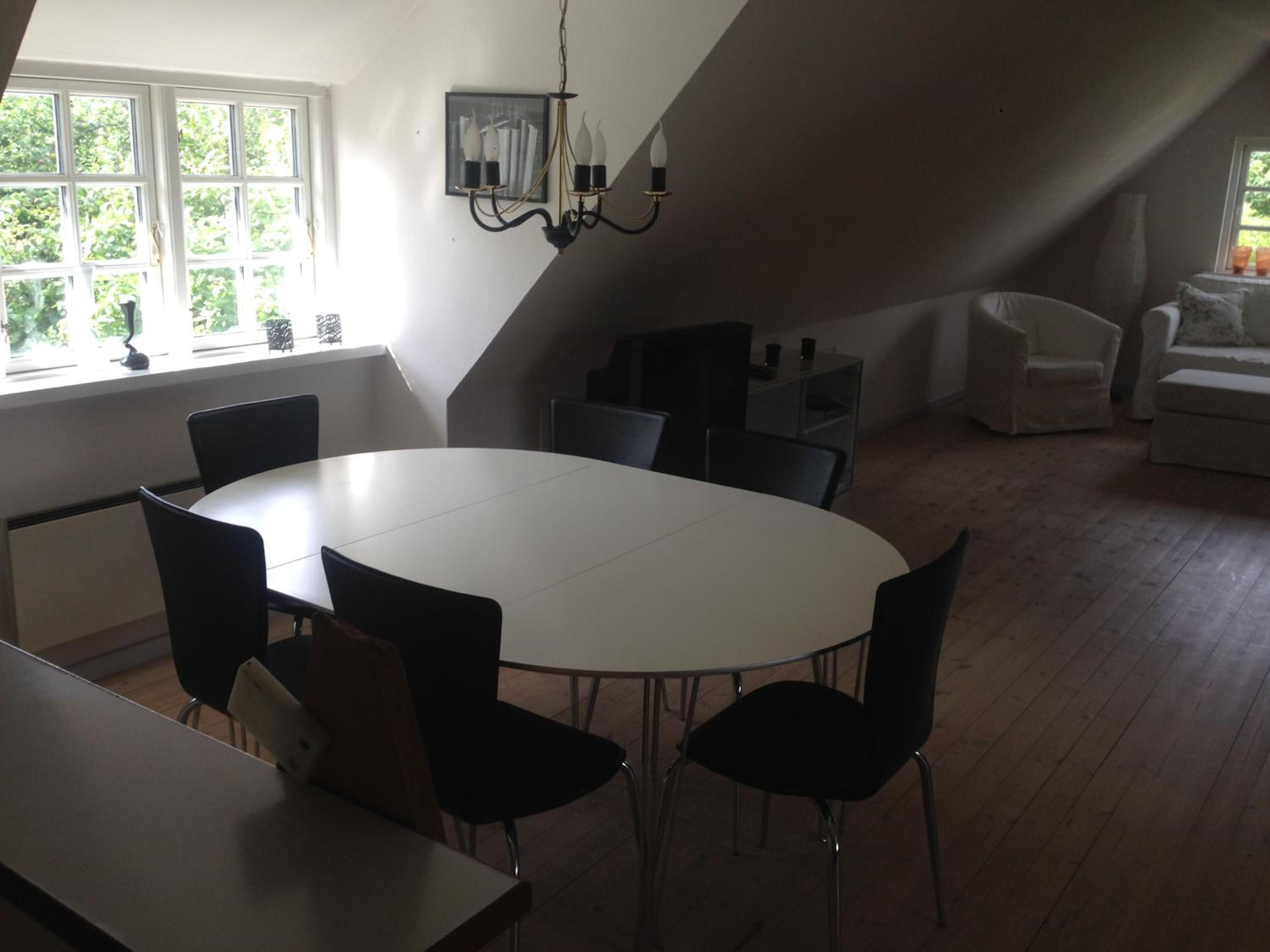 Two-Bedroom Apartment - Photo 20