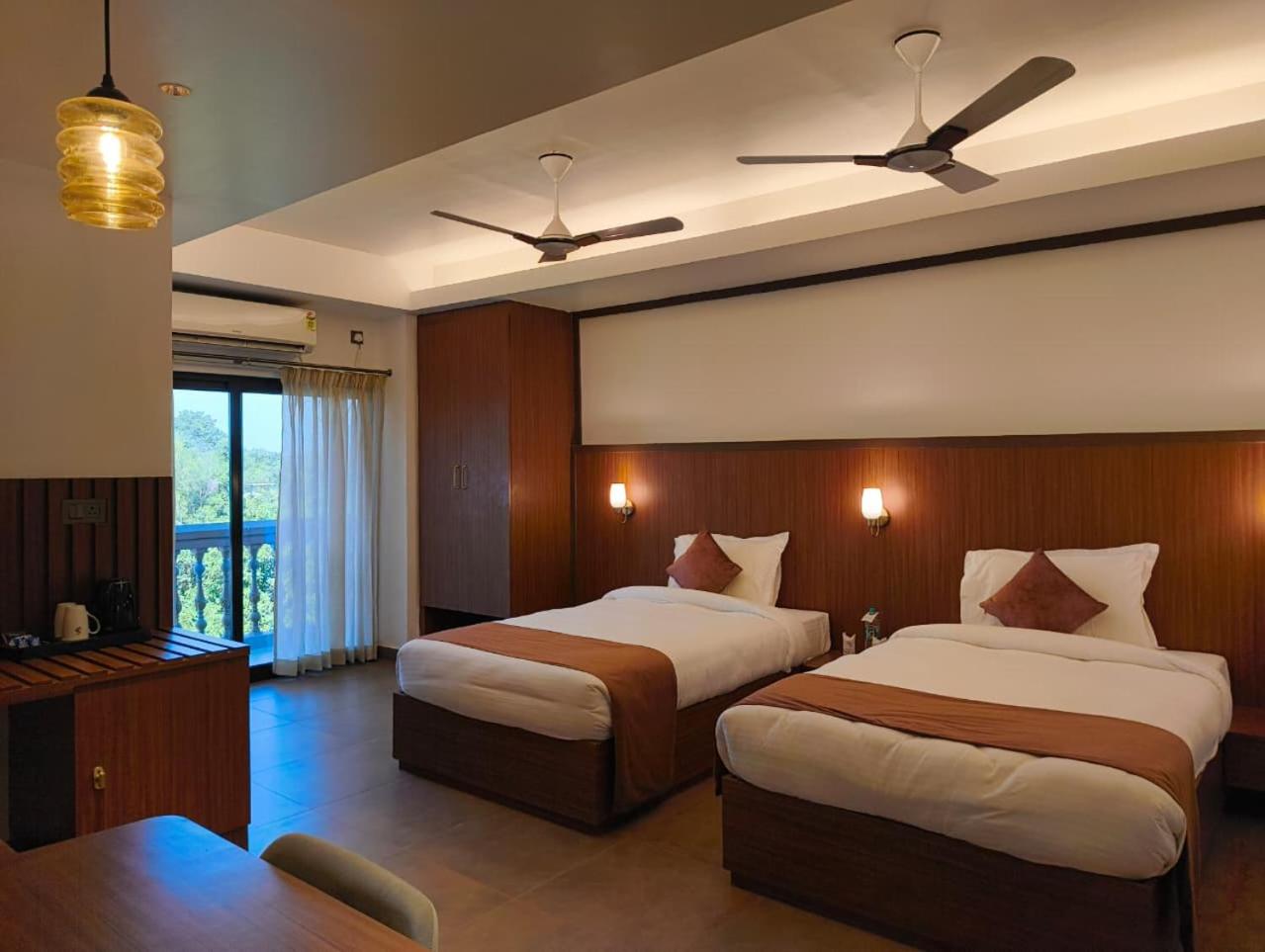 Large Twin Room