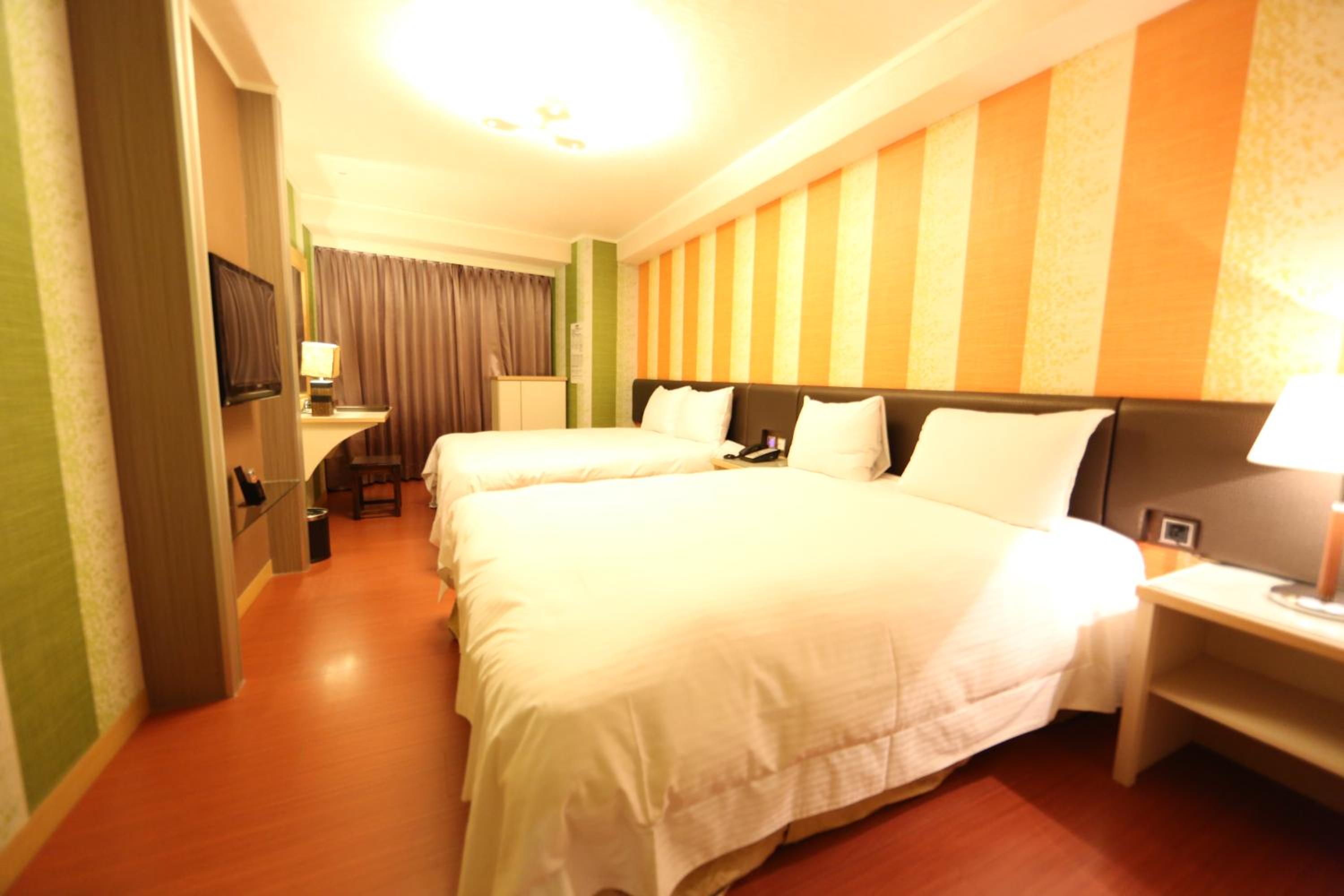 Superior Quadruple Room photo 2