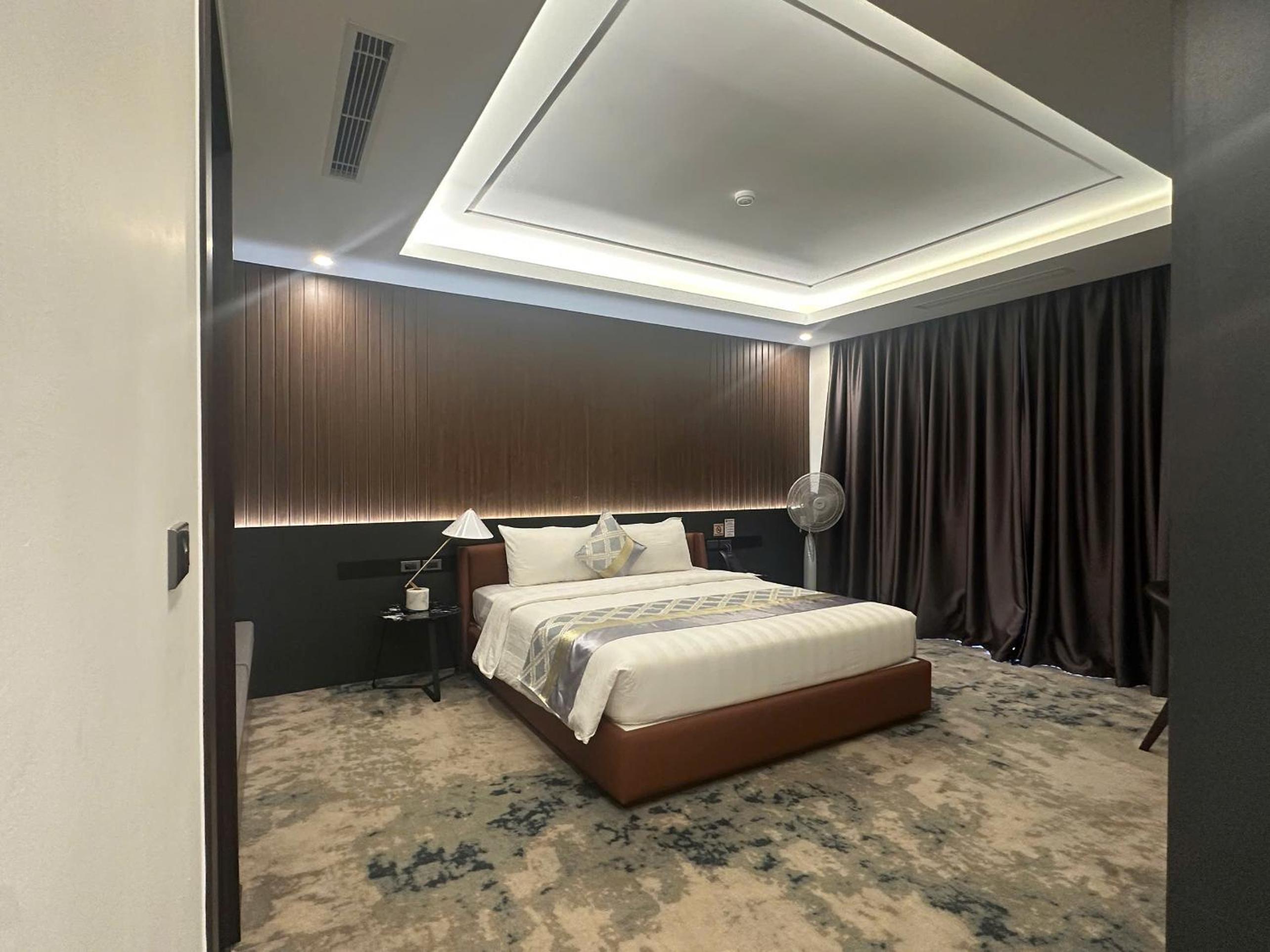 King Room with Garden View