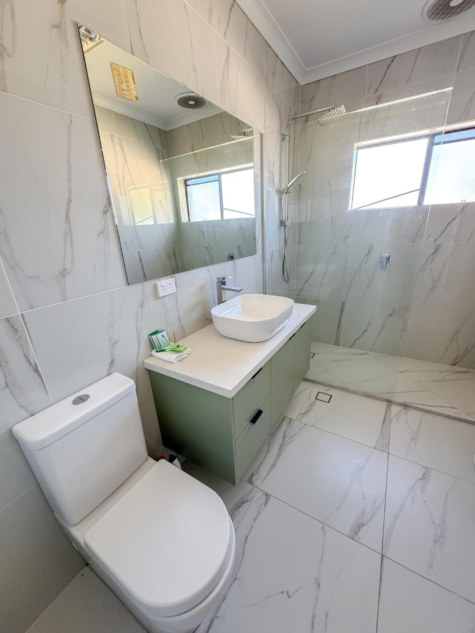Apartment - Ground Floor photo 3