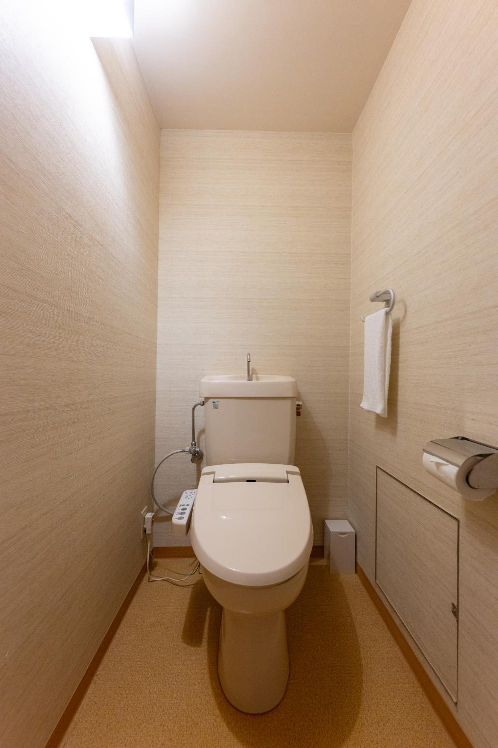 Standard Room with Tatami Area - South Wing - Non-Smoking photo 3