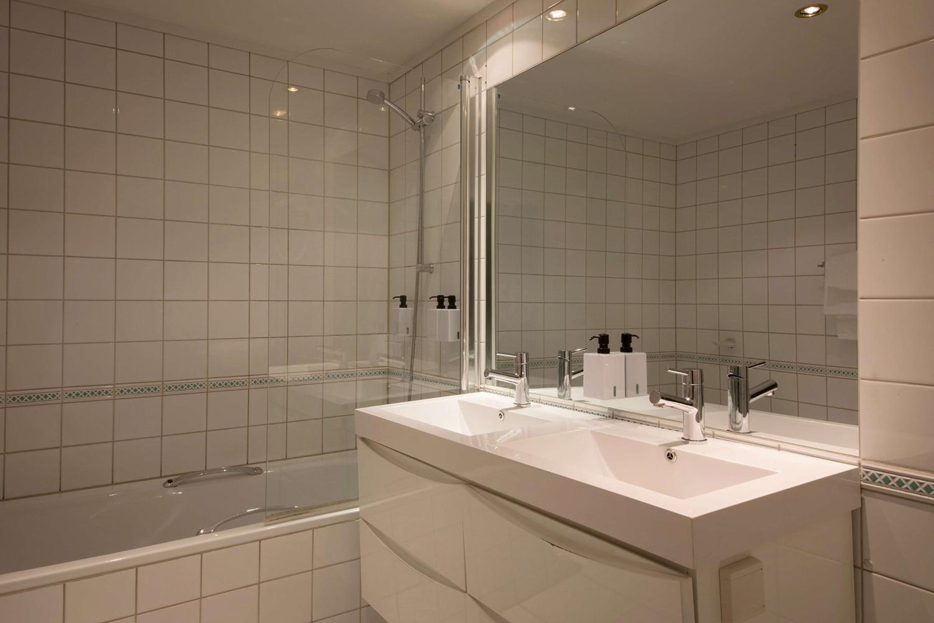 Junior Suite - Photo 1