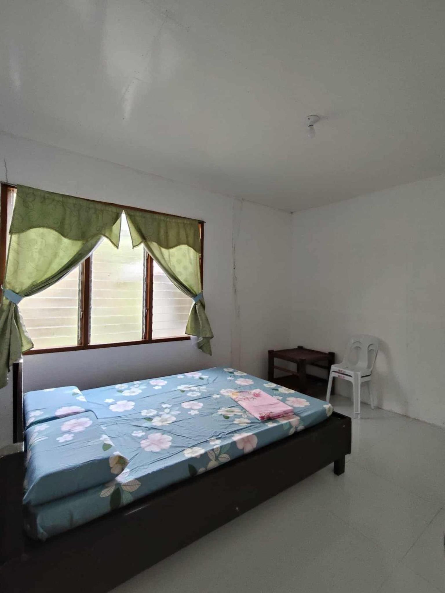 Double Room with Shared Bathroom photo 3