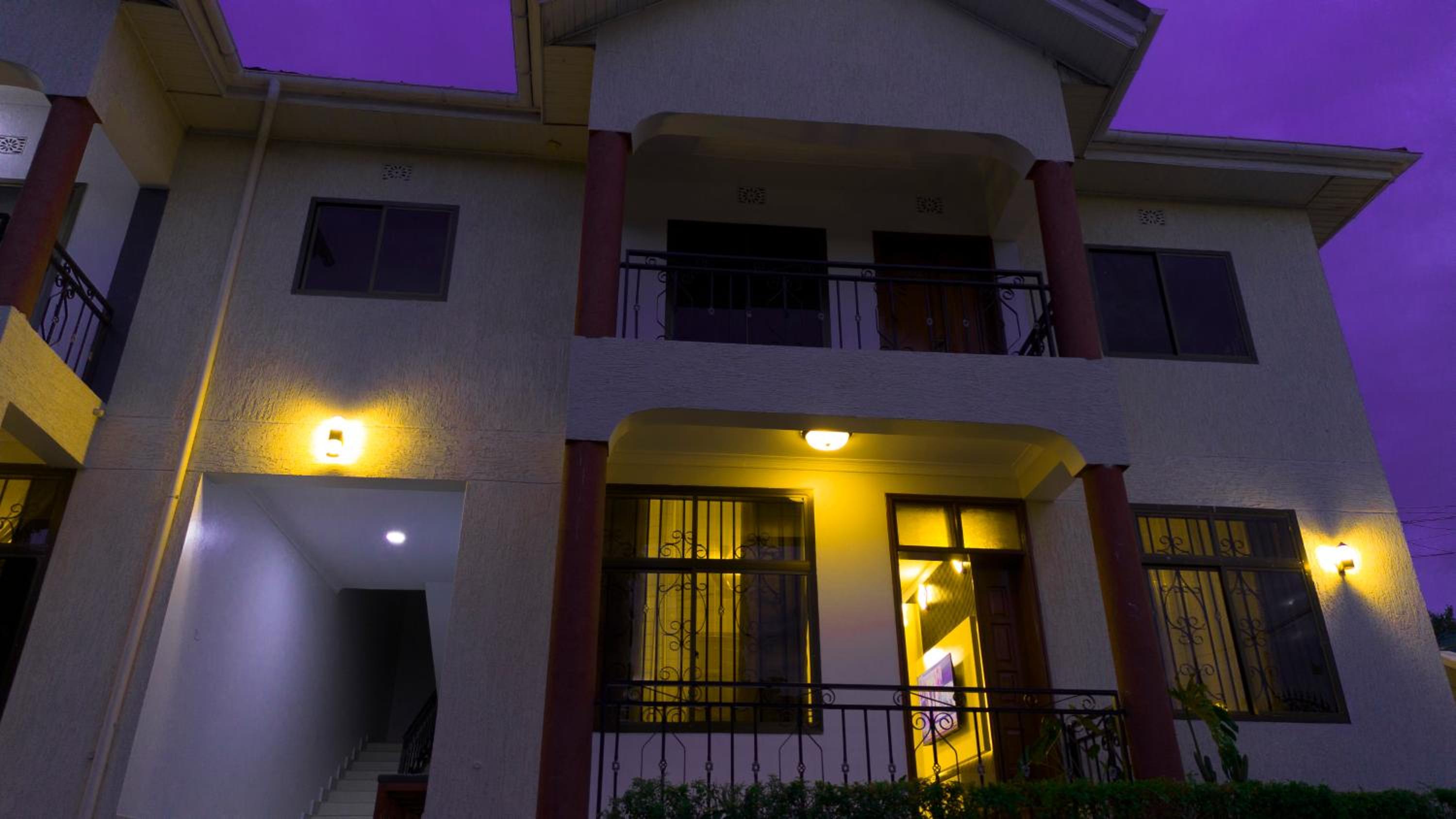 Two-Bedroom Apartment with Balcony photo 1