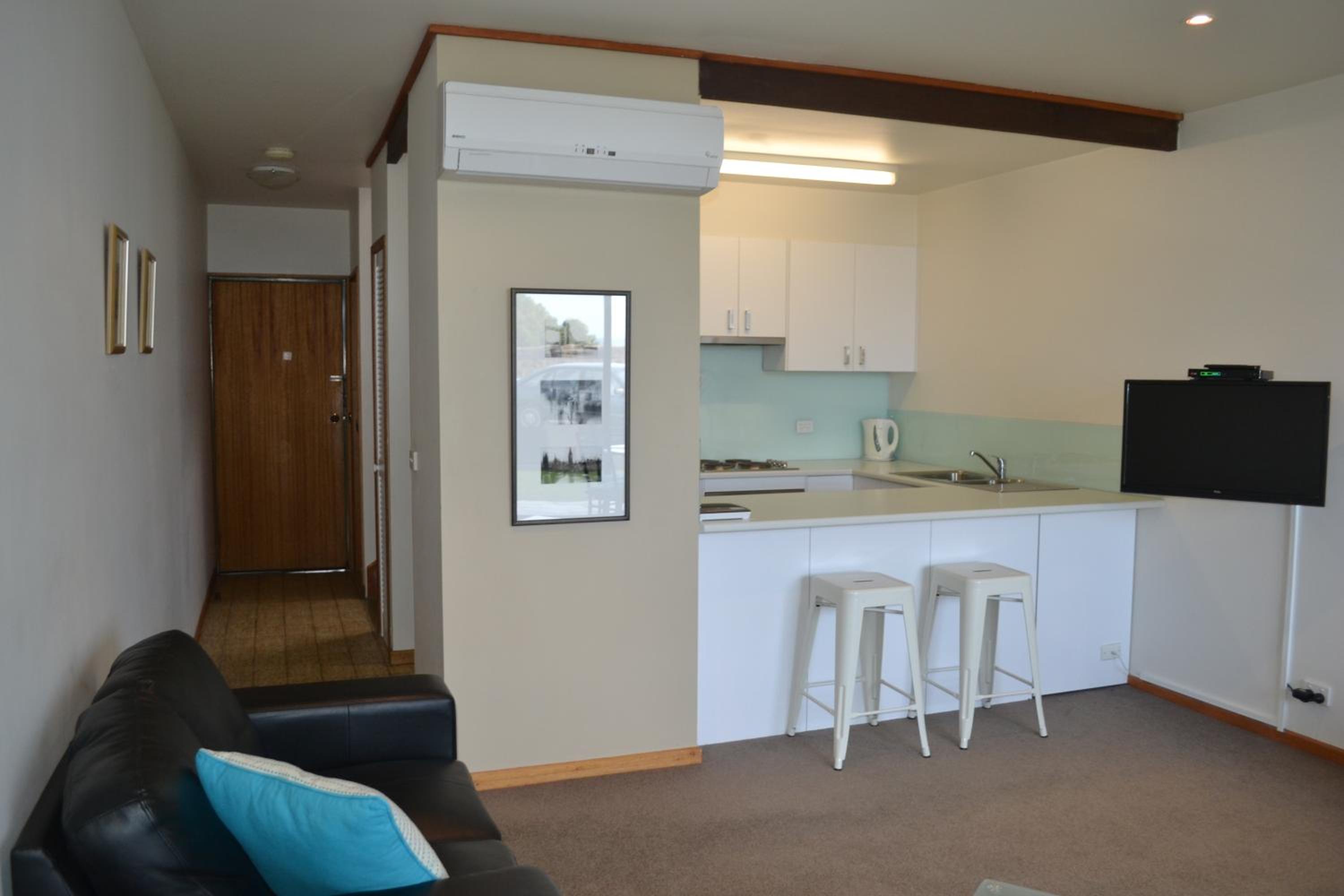 Apartment with Balcony - Photo 60