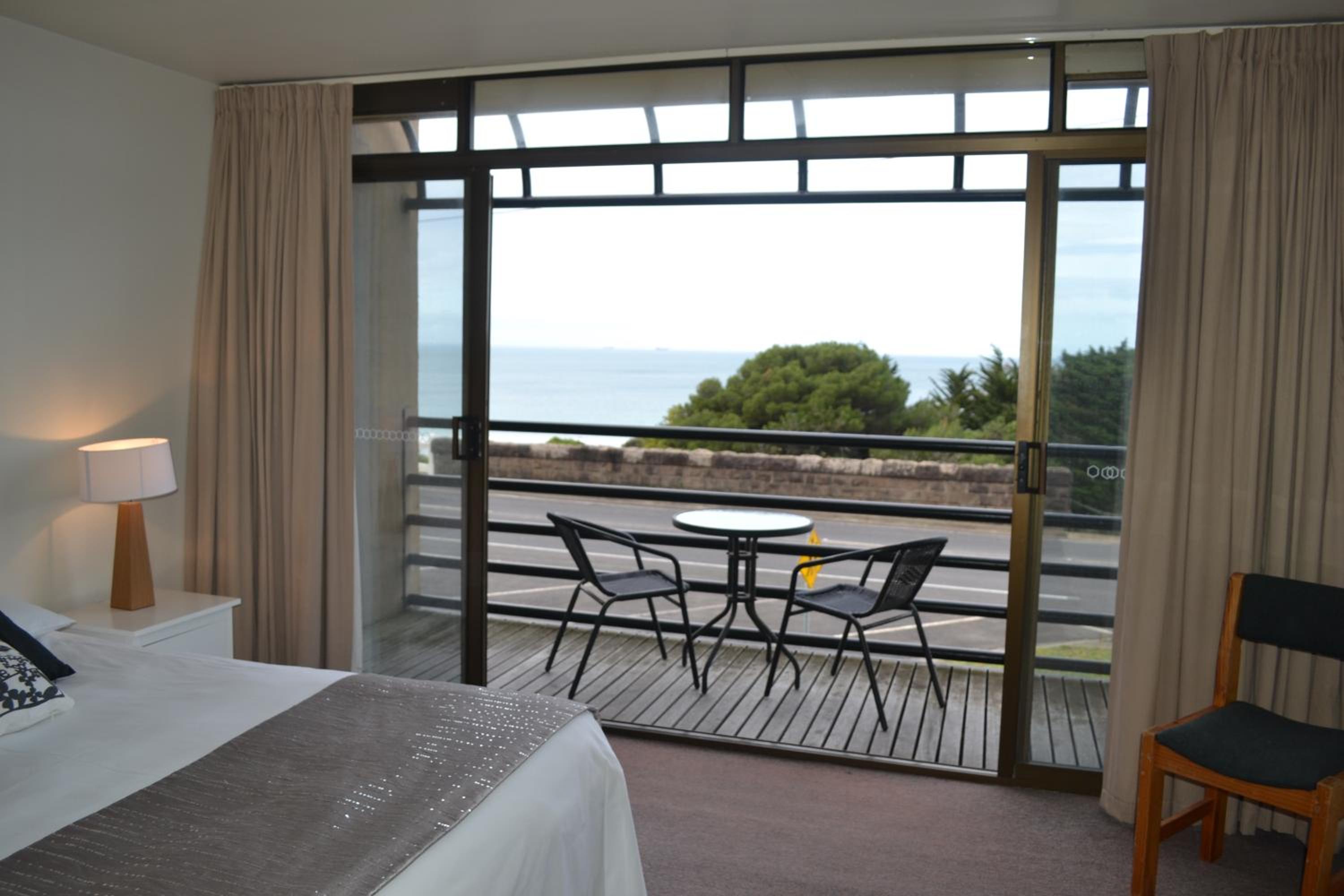 Apartment with Balcony - Photo 58