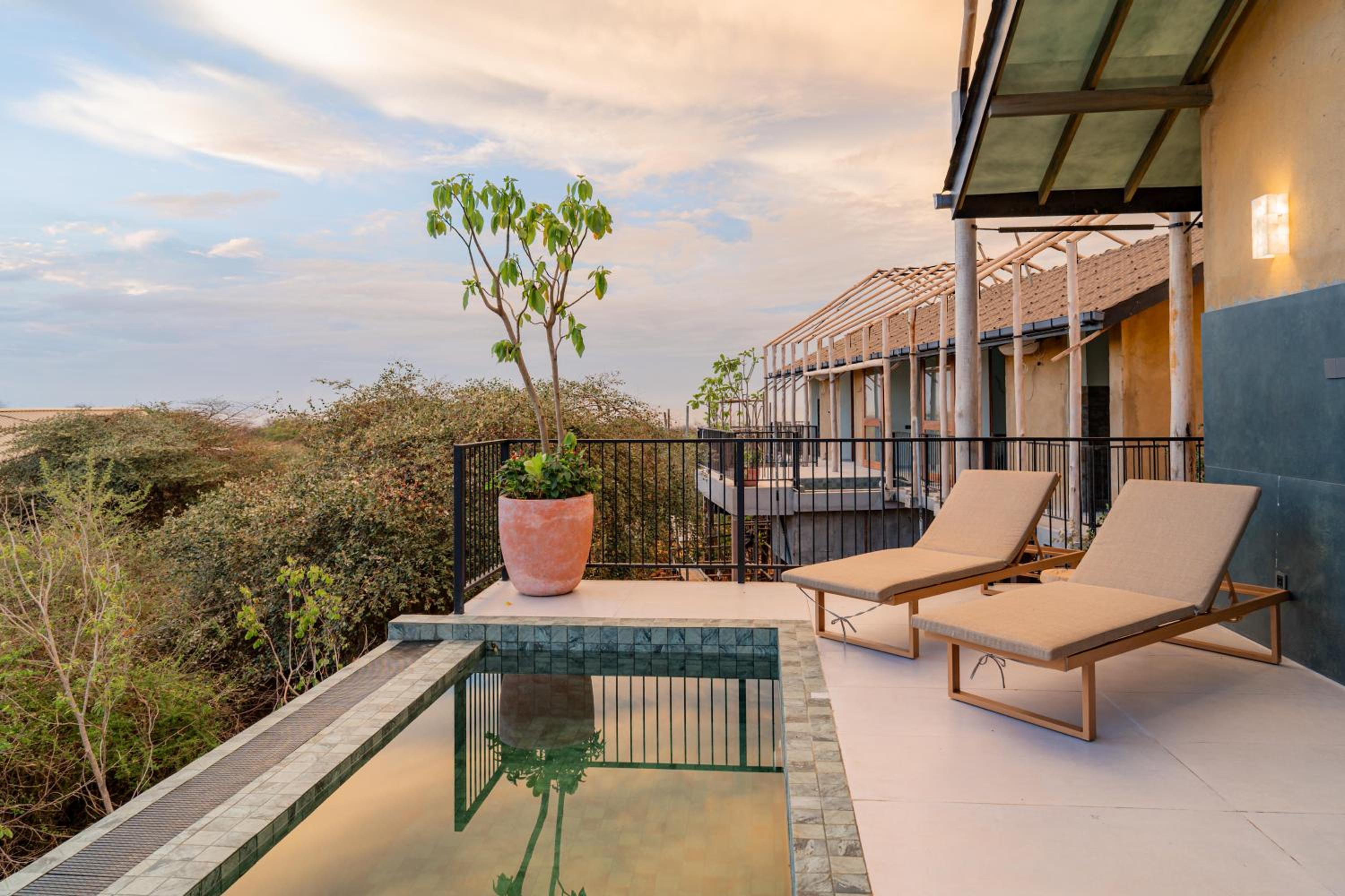 Superior Sea View Villa with Pool - Photo 1