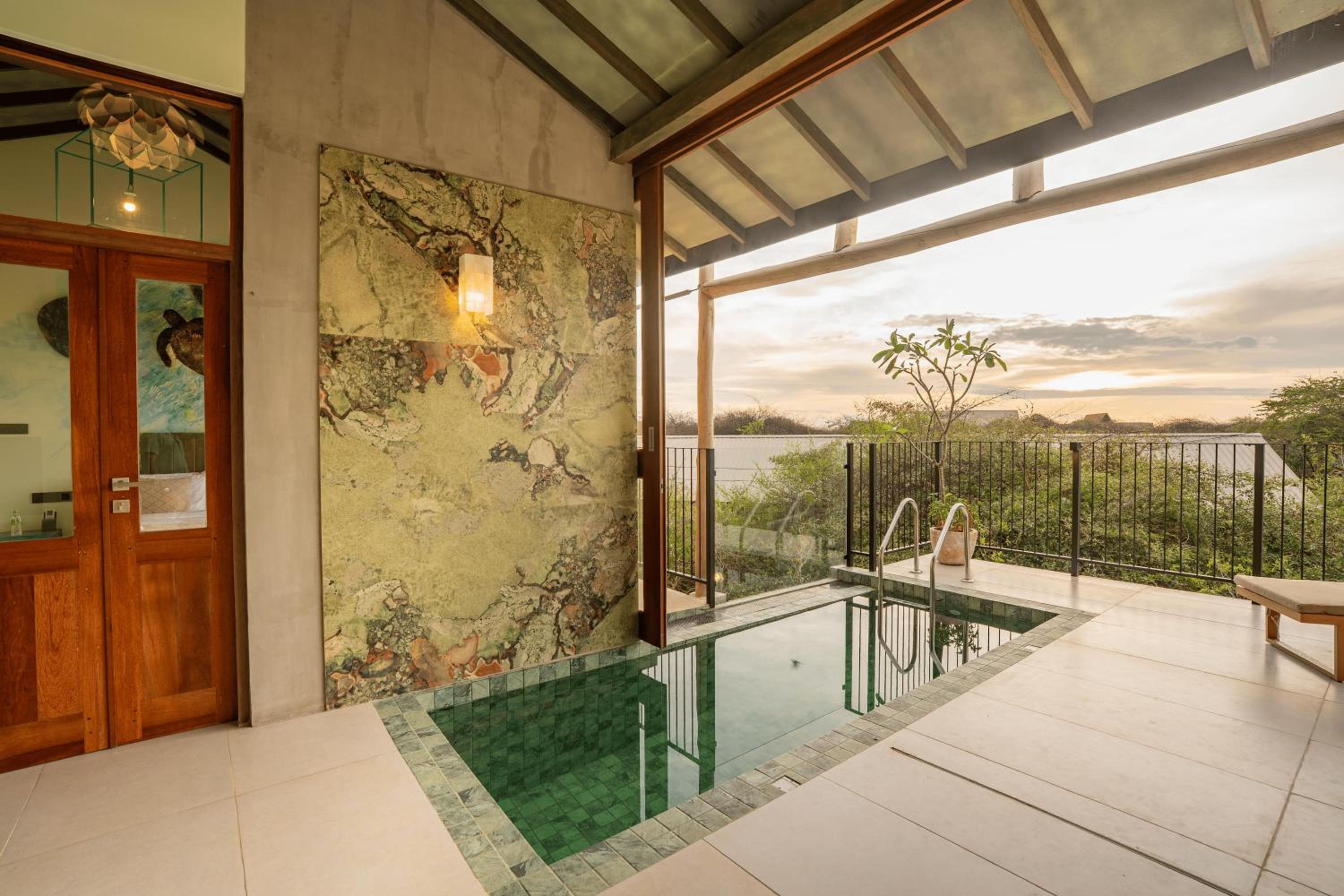 Deluxe Sea View Villa with Pool - Photo 4