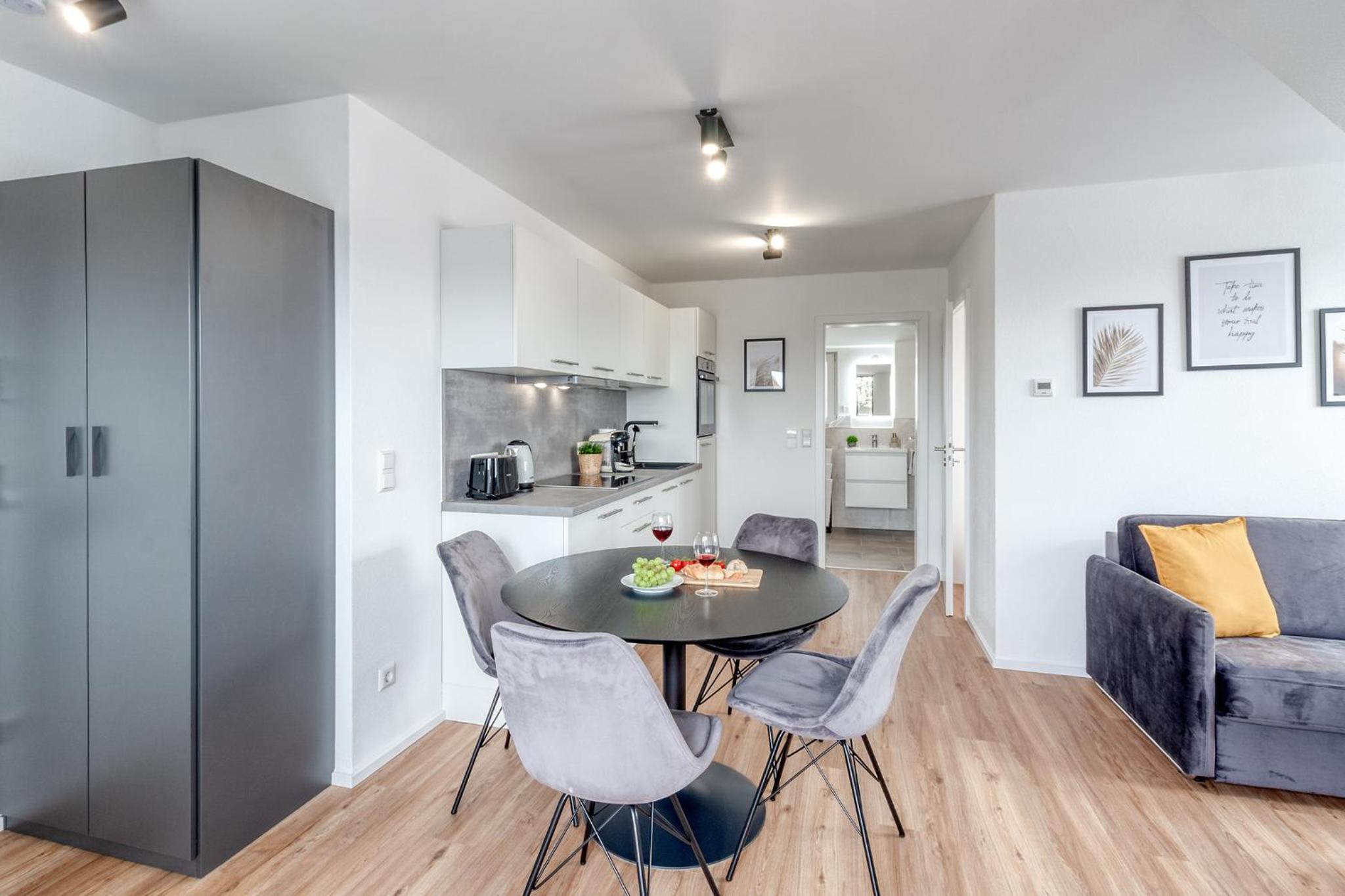 One-Bedroom Apartment with Balcony