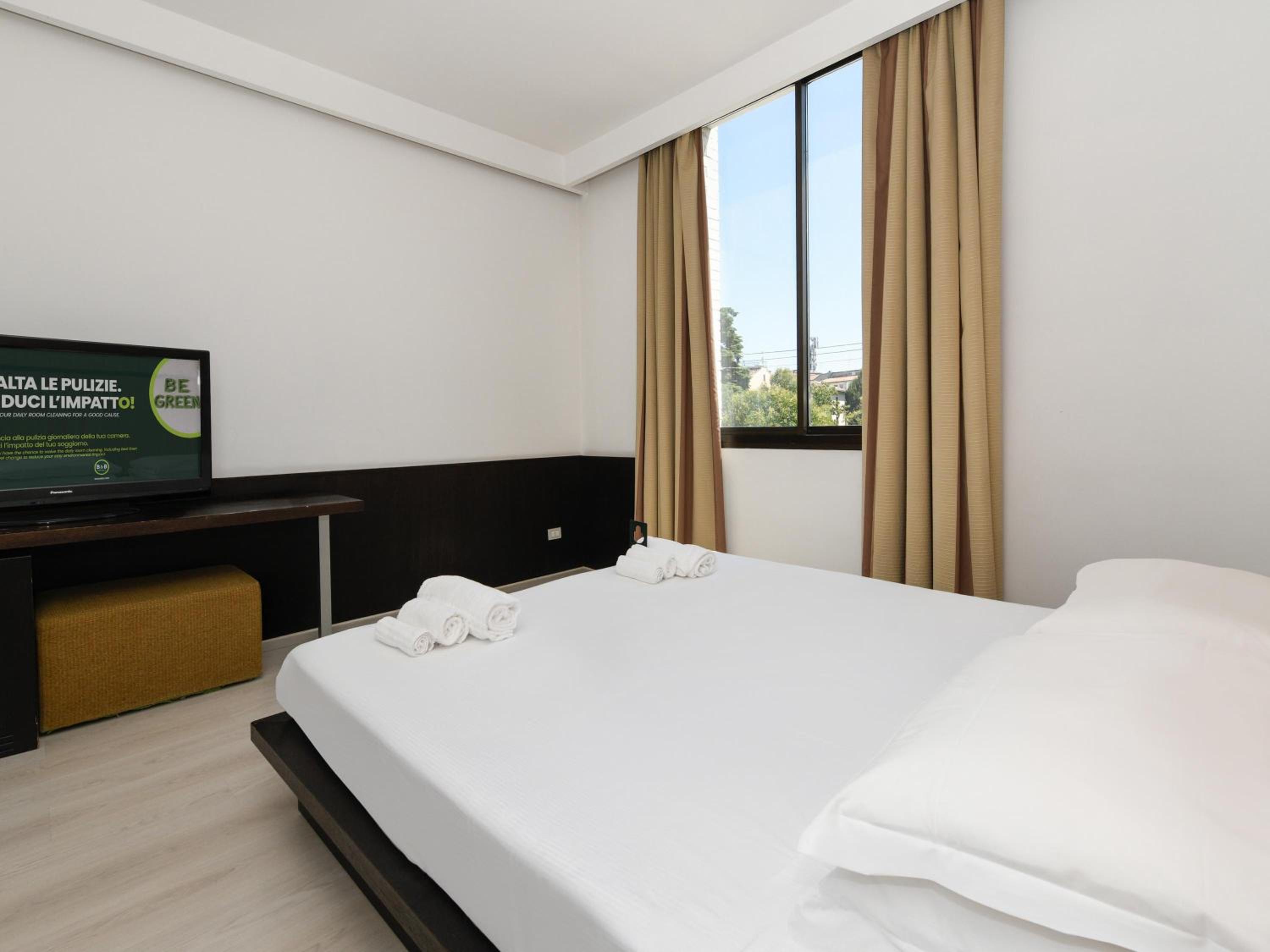 Deluxe Double Room - Photo 3