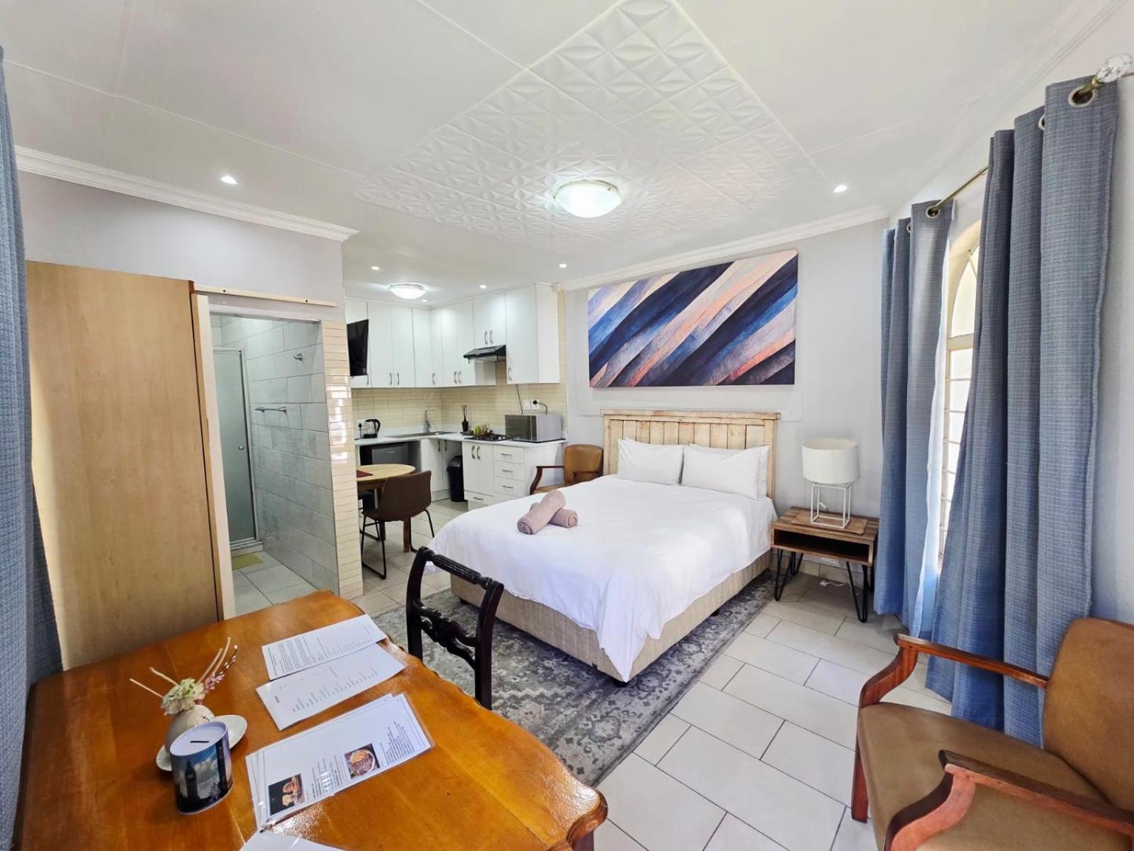 Luxury King Room
