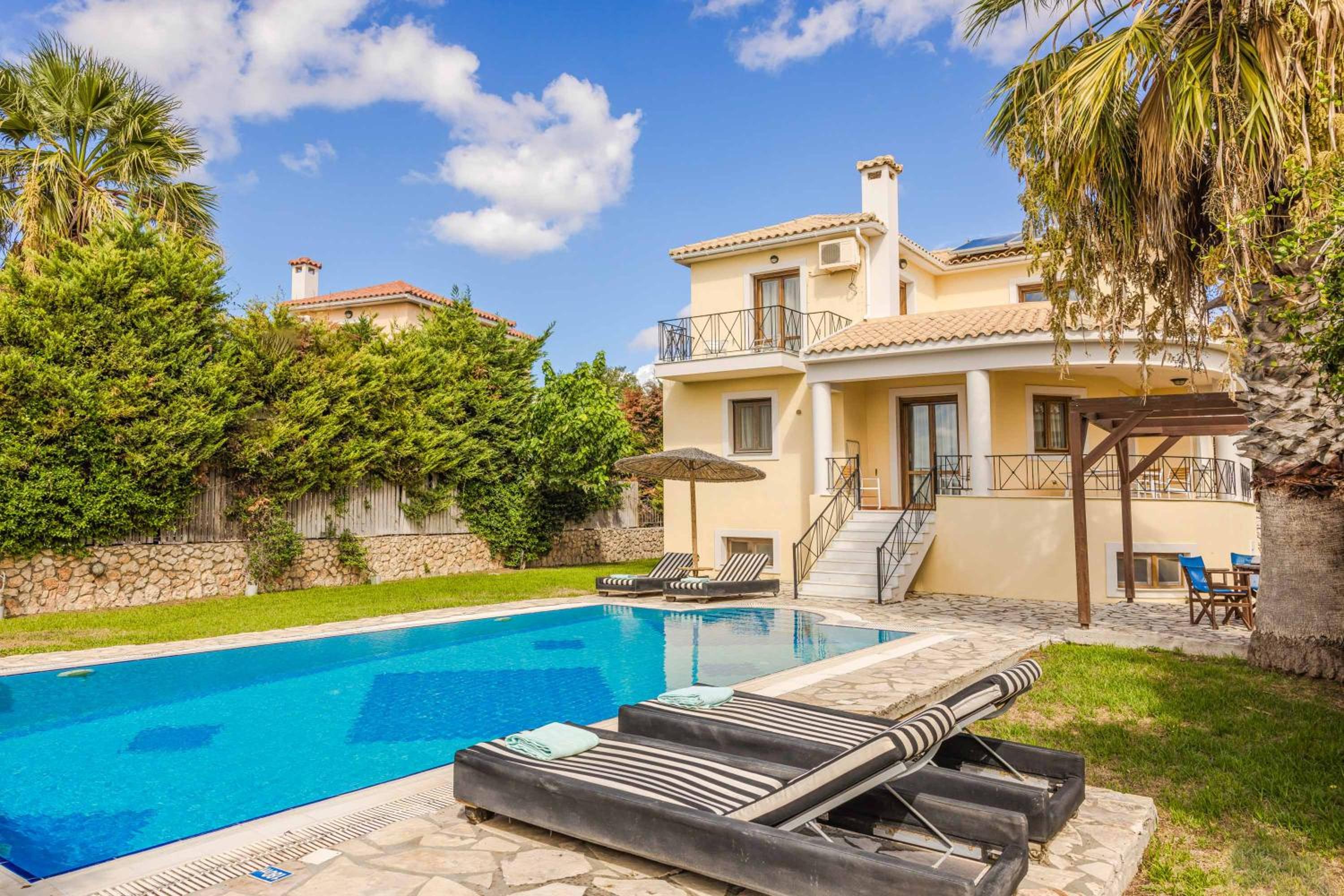 Villa photo 1