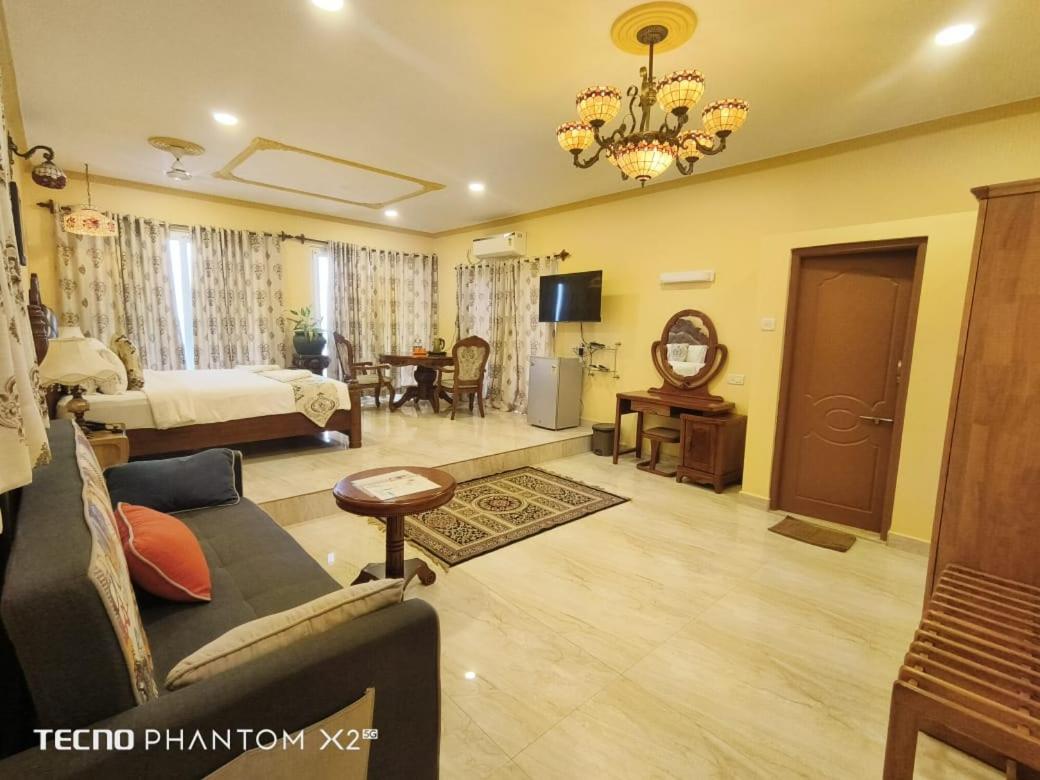 Boutique Room with Jacuzzi – Sea-Facing photo 2