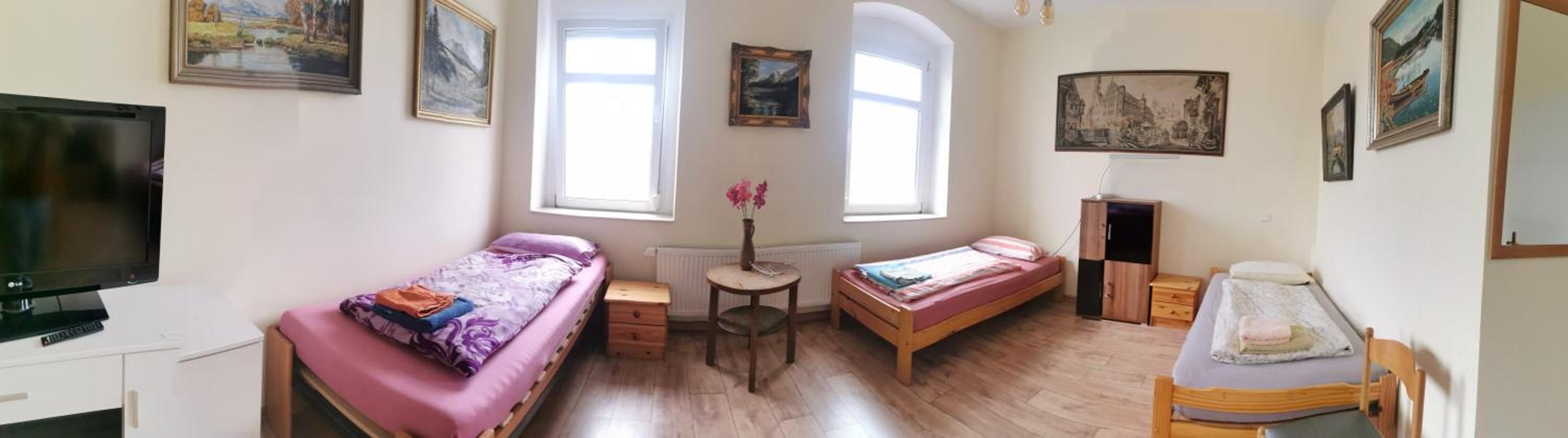 Basic Triple Room photo 1