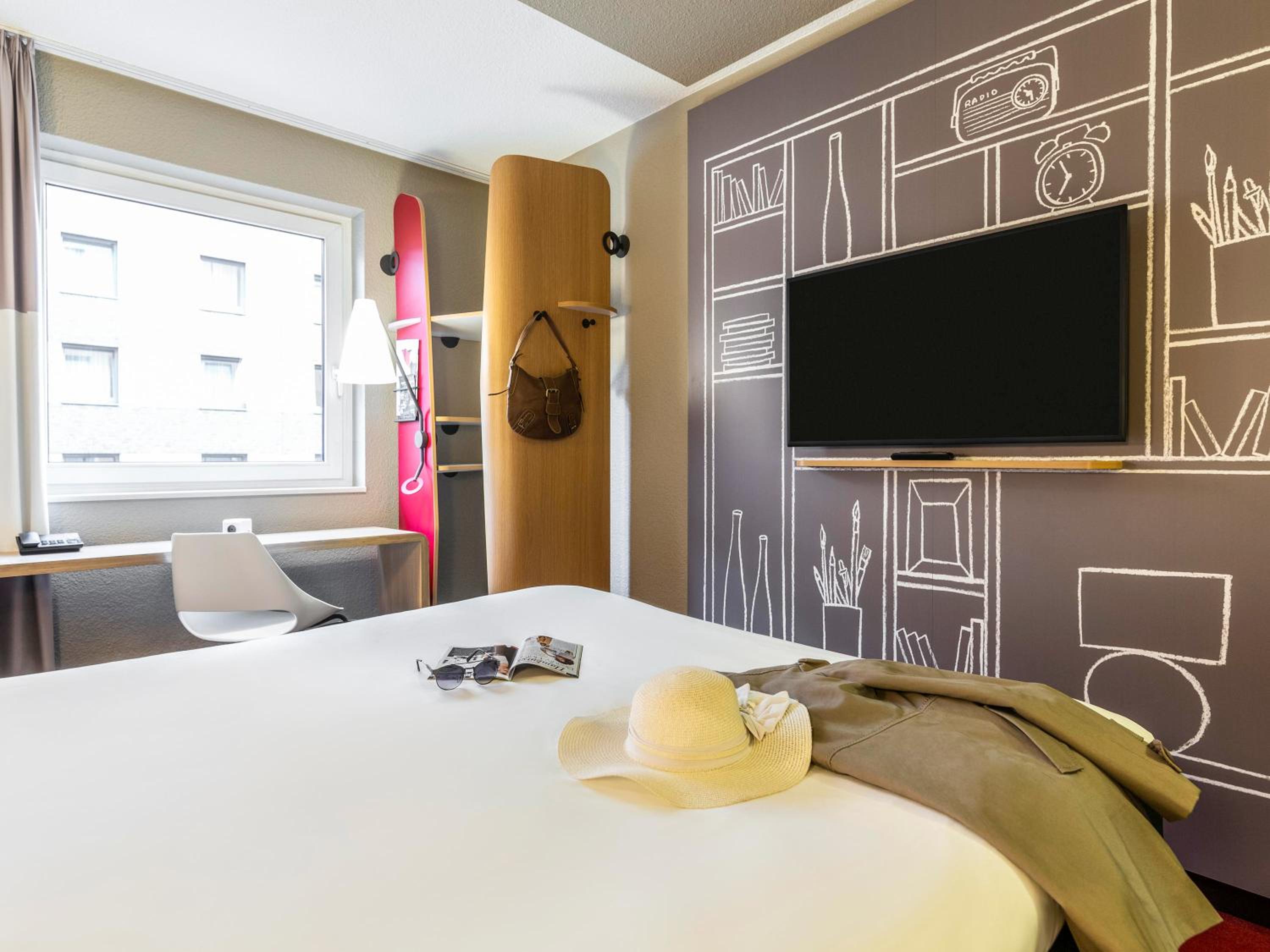 Standard Double Room - Garden Side - Photo 10